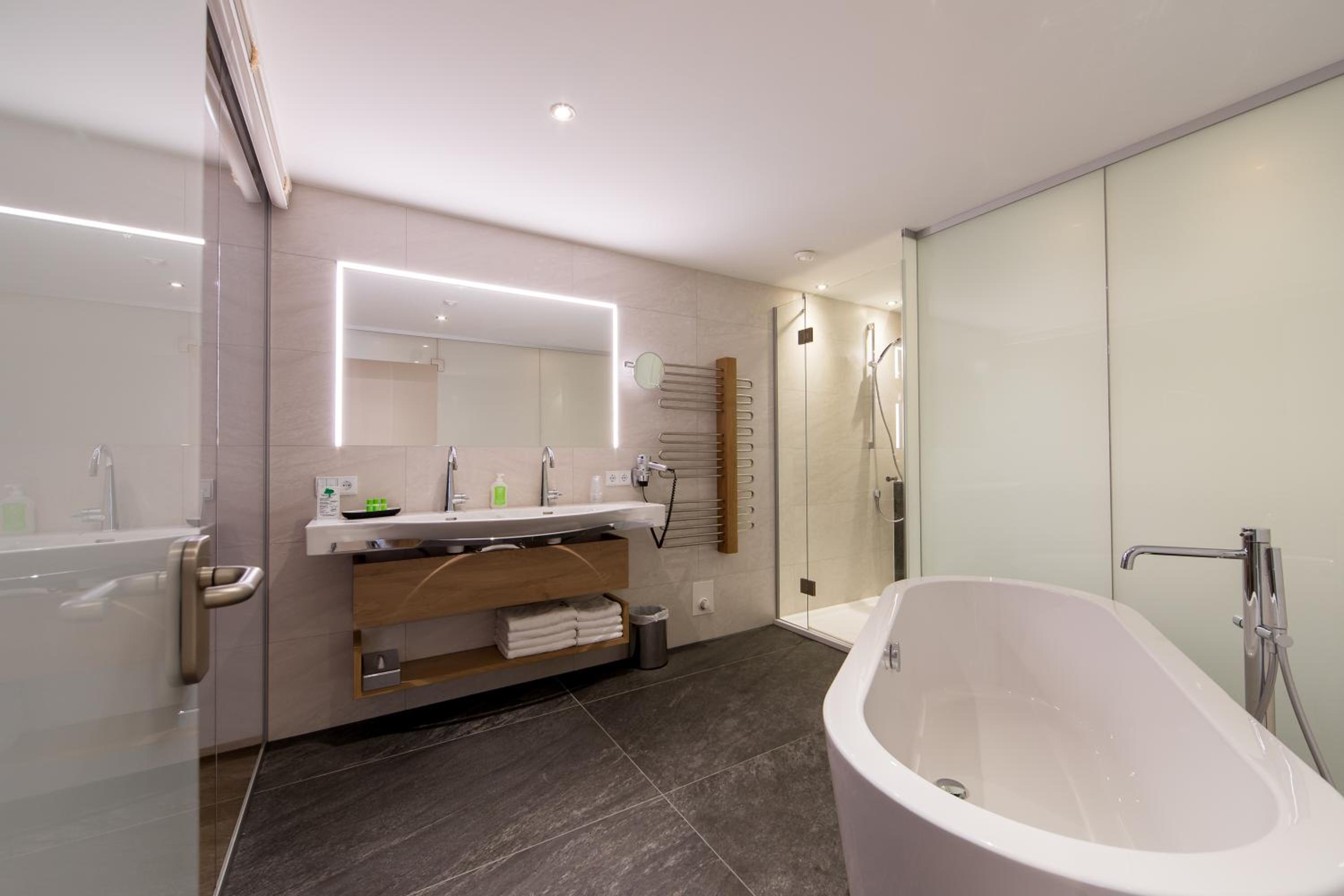Suite with Balcony photo 3