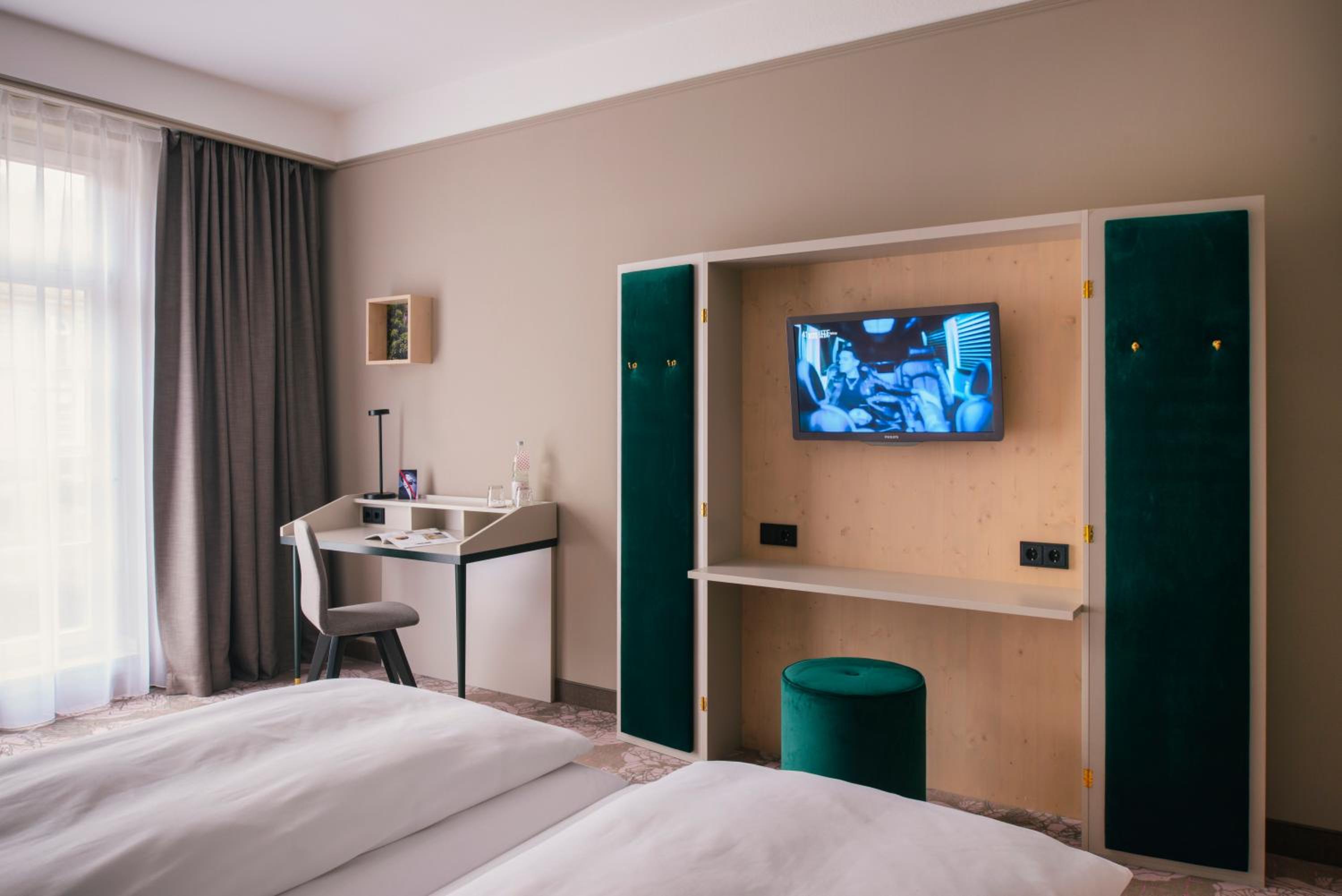 Comfort Room - Photo 2