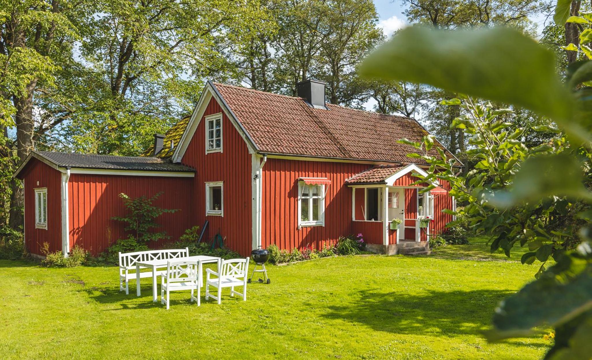 Two-Bedroom House photo 2
