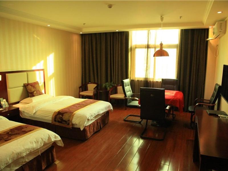 Mainland Chinese Citizens - Standard Twin Room - Photo 13