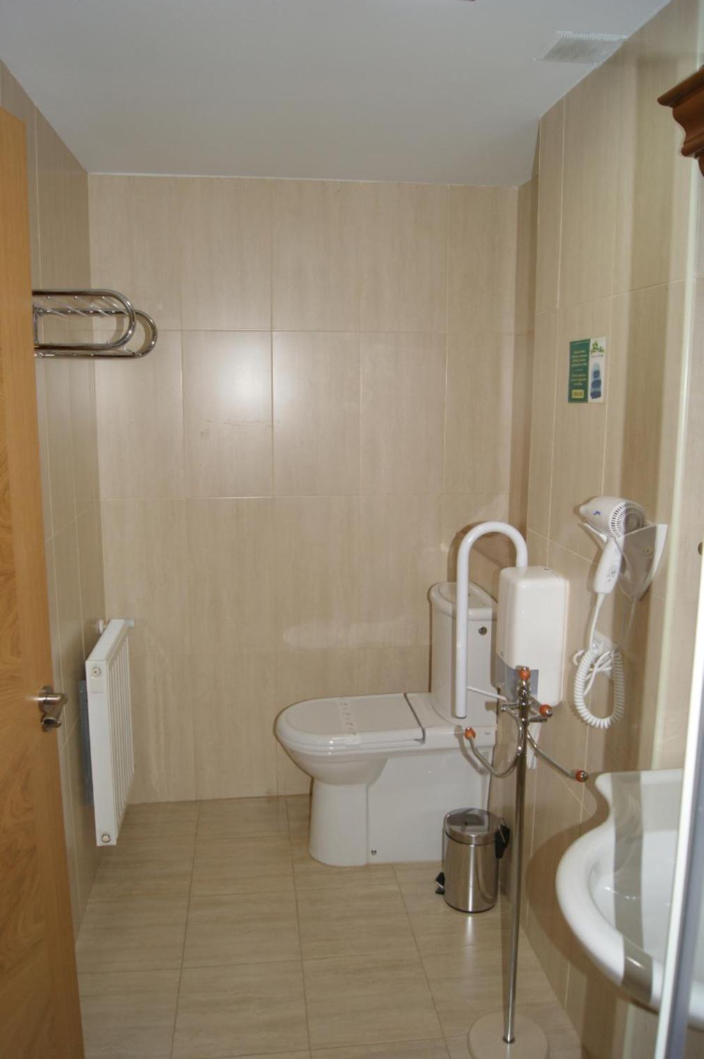 Two-Bedroom Apartment (4 Adults) photo 2