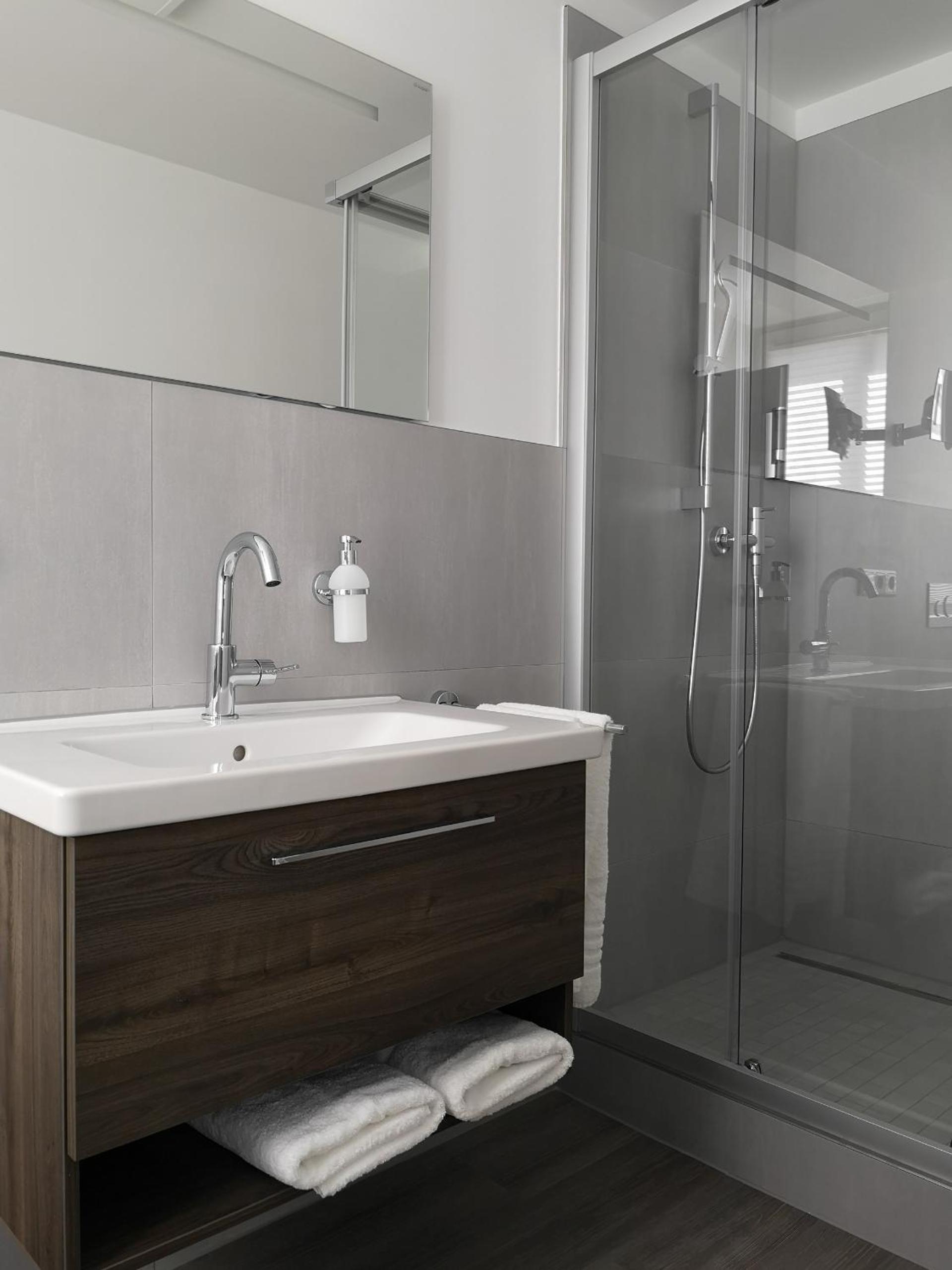 Deluxe Apartment with AC - Photo 4