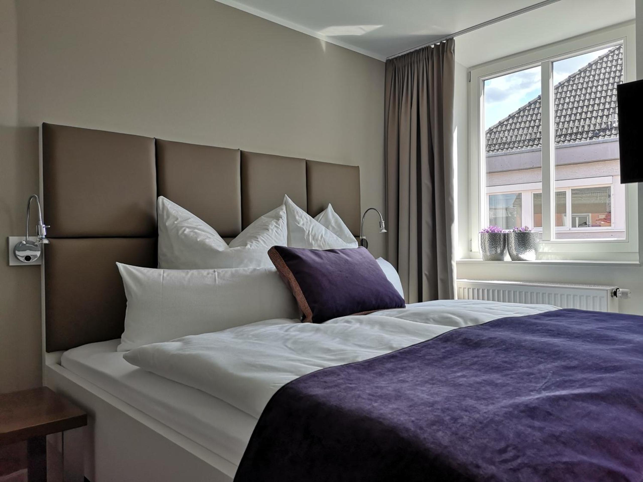 Deluxe Apartment with AC - Photo 1