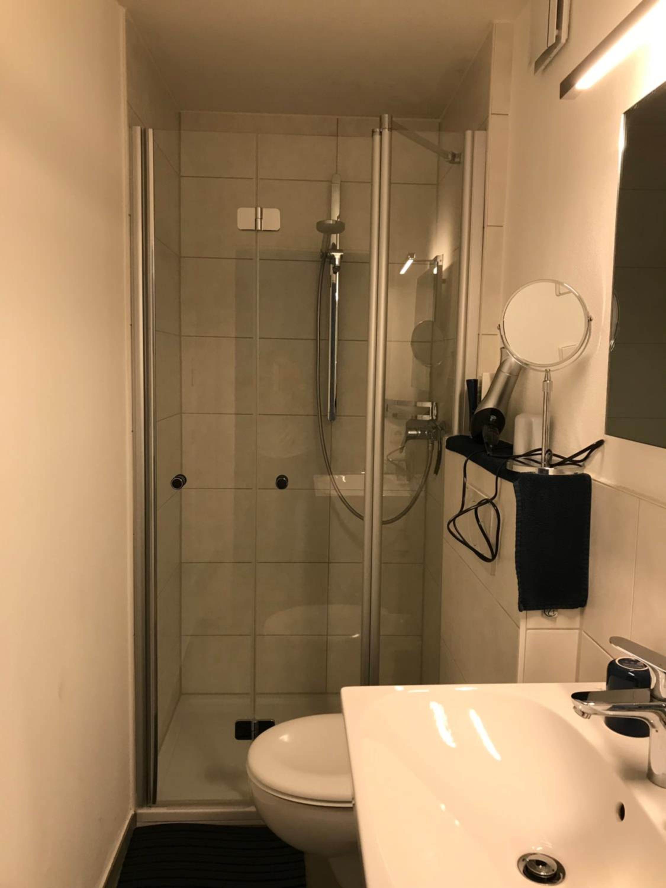 Single Room photo 2