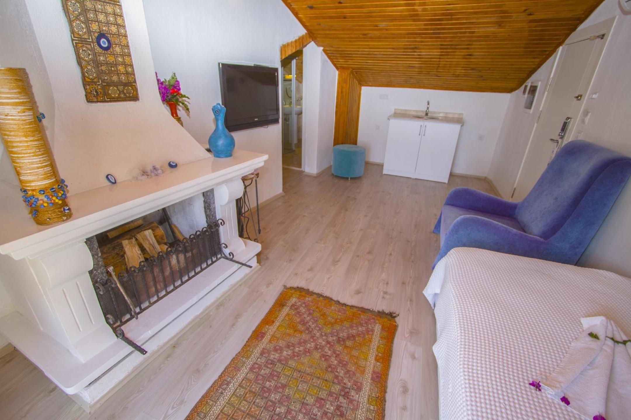 Deluxe Suite with Sea View photo 1
