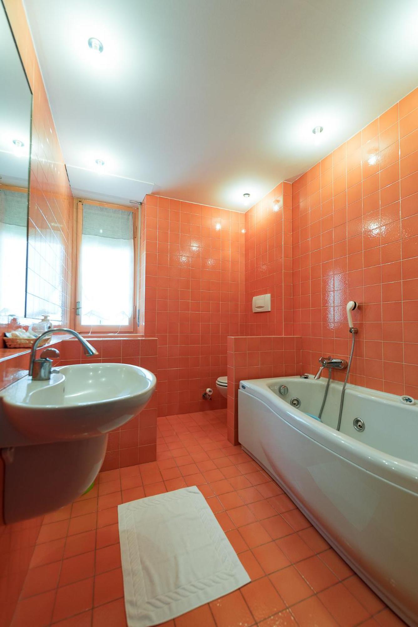 Two-Bedroom Apartment - Photo 10
