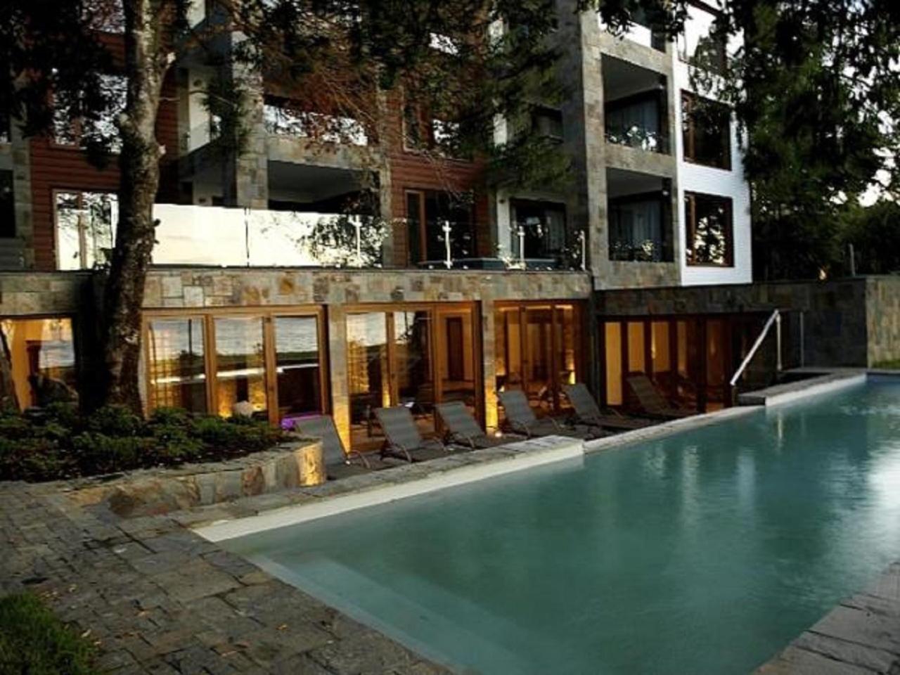 Suite with Lake View photo 2