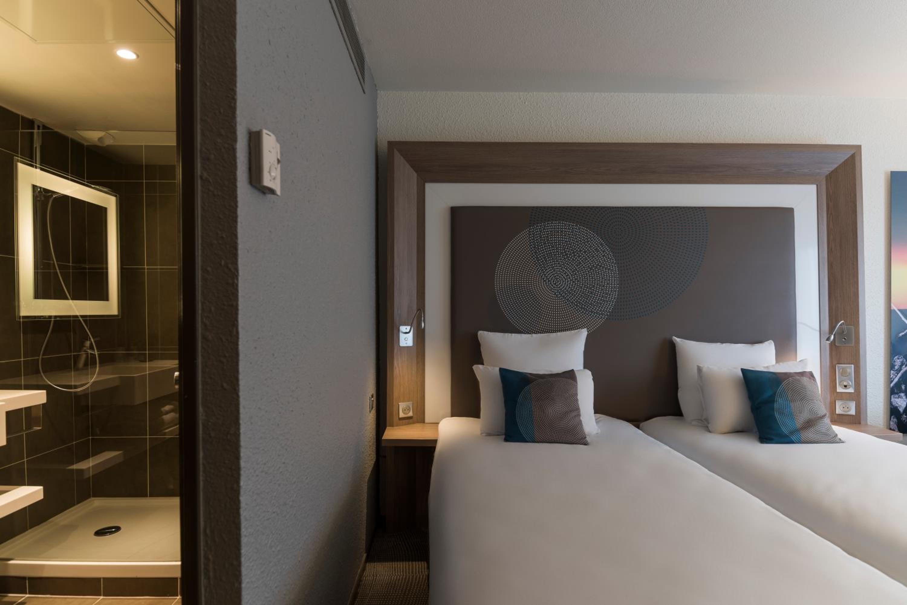 Superior Room with 2 Single Beds - Photo 7