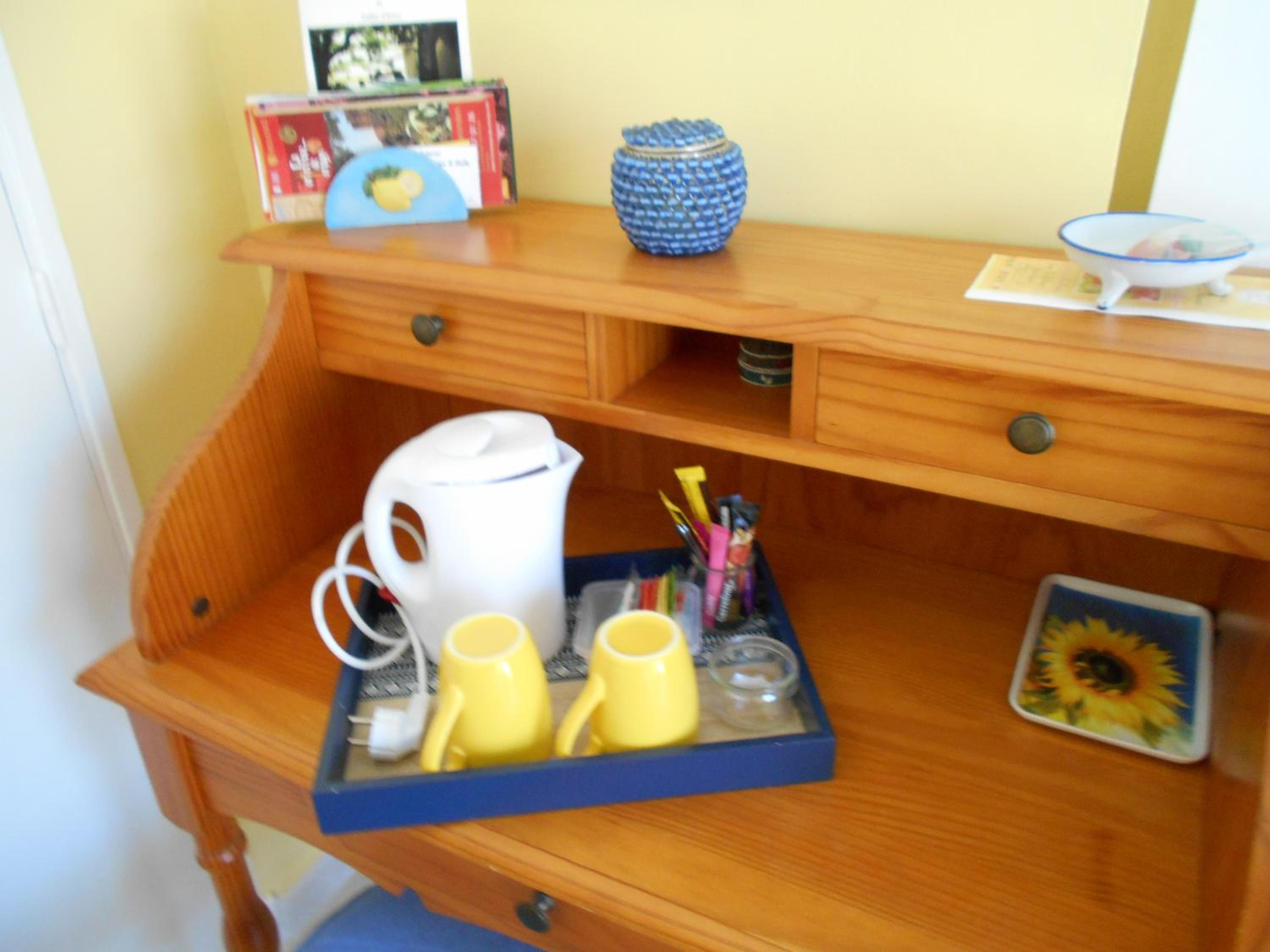 Double Room with Private Bathroom - Photo 8