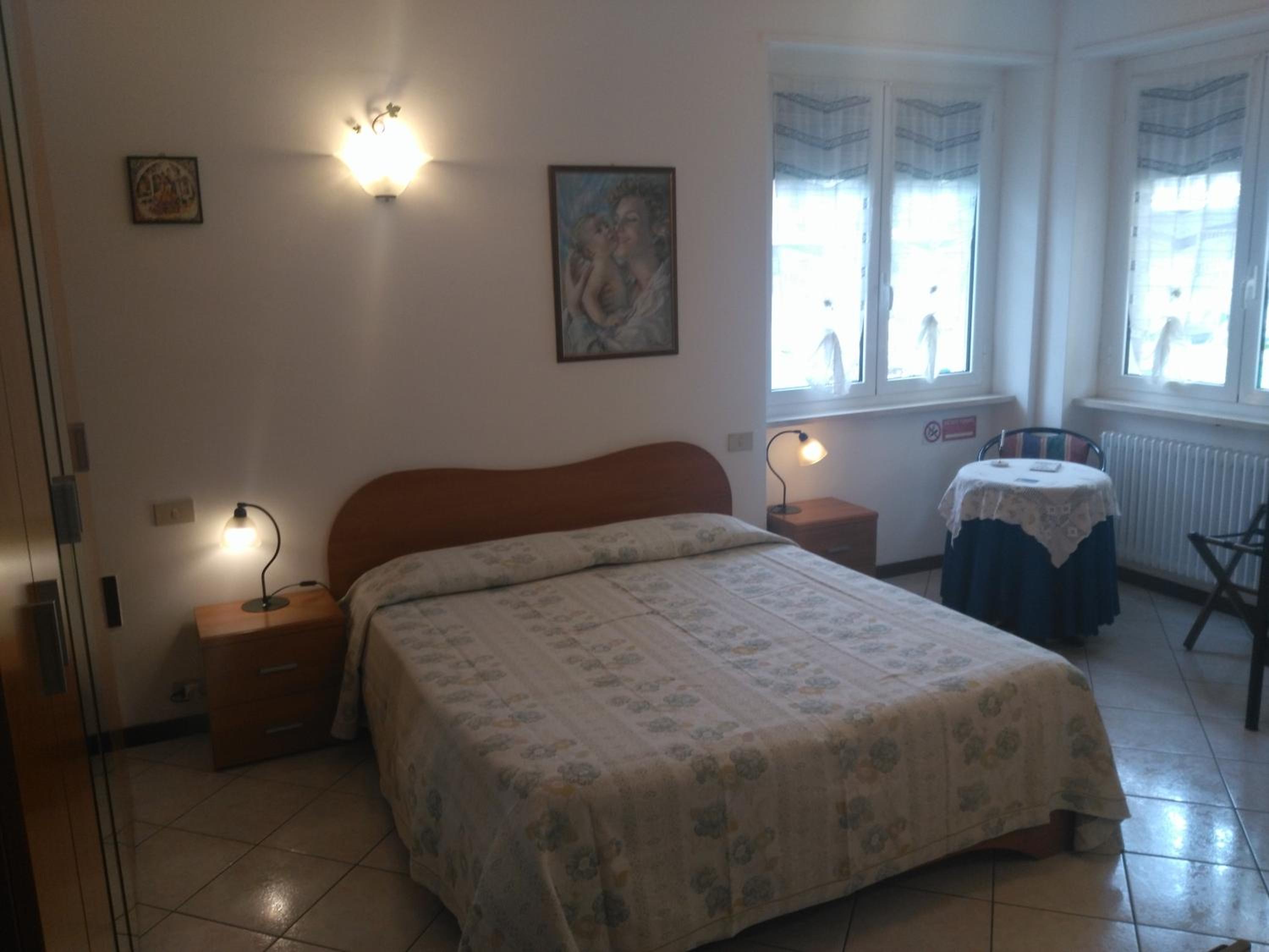 Double or Twin Room photo 2