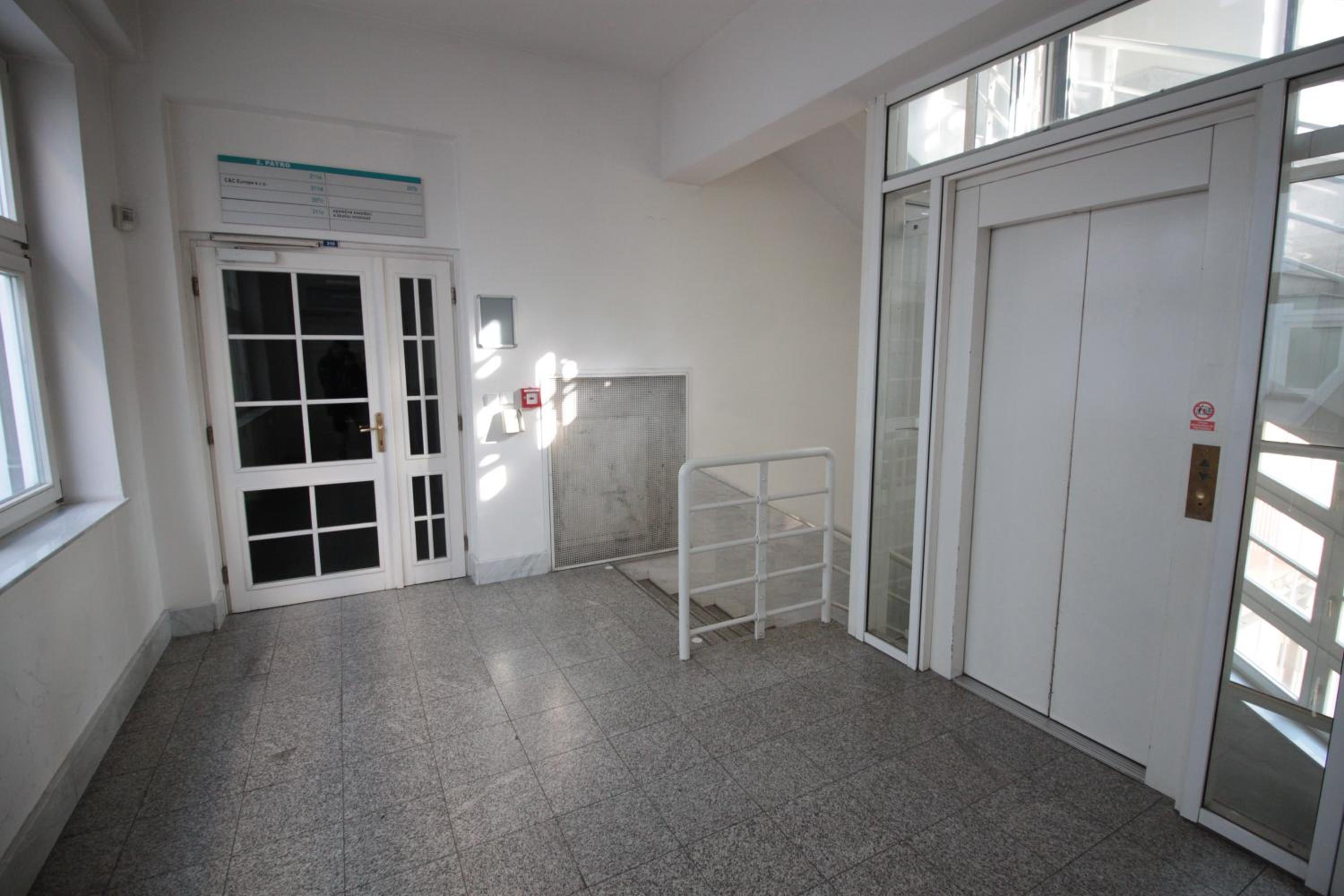 Apartment - Photo 13