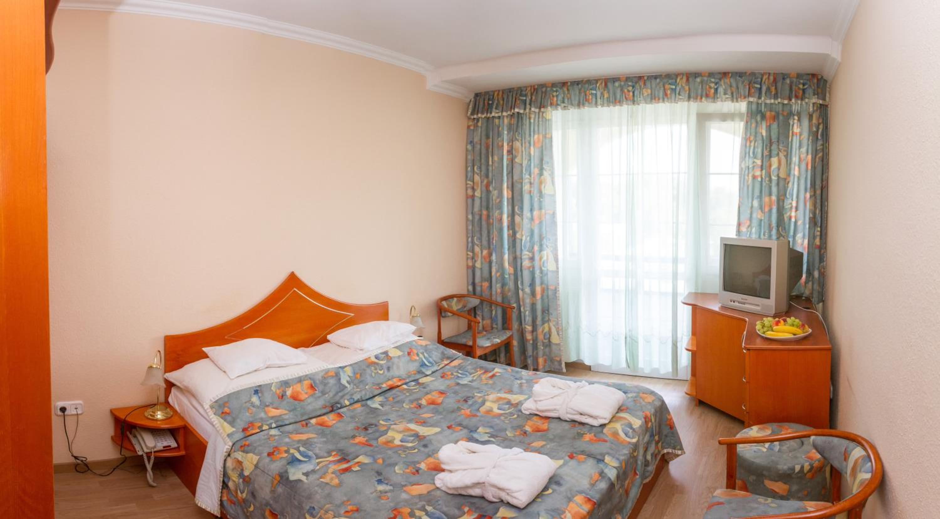 Suite - Photo 5