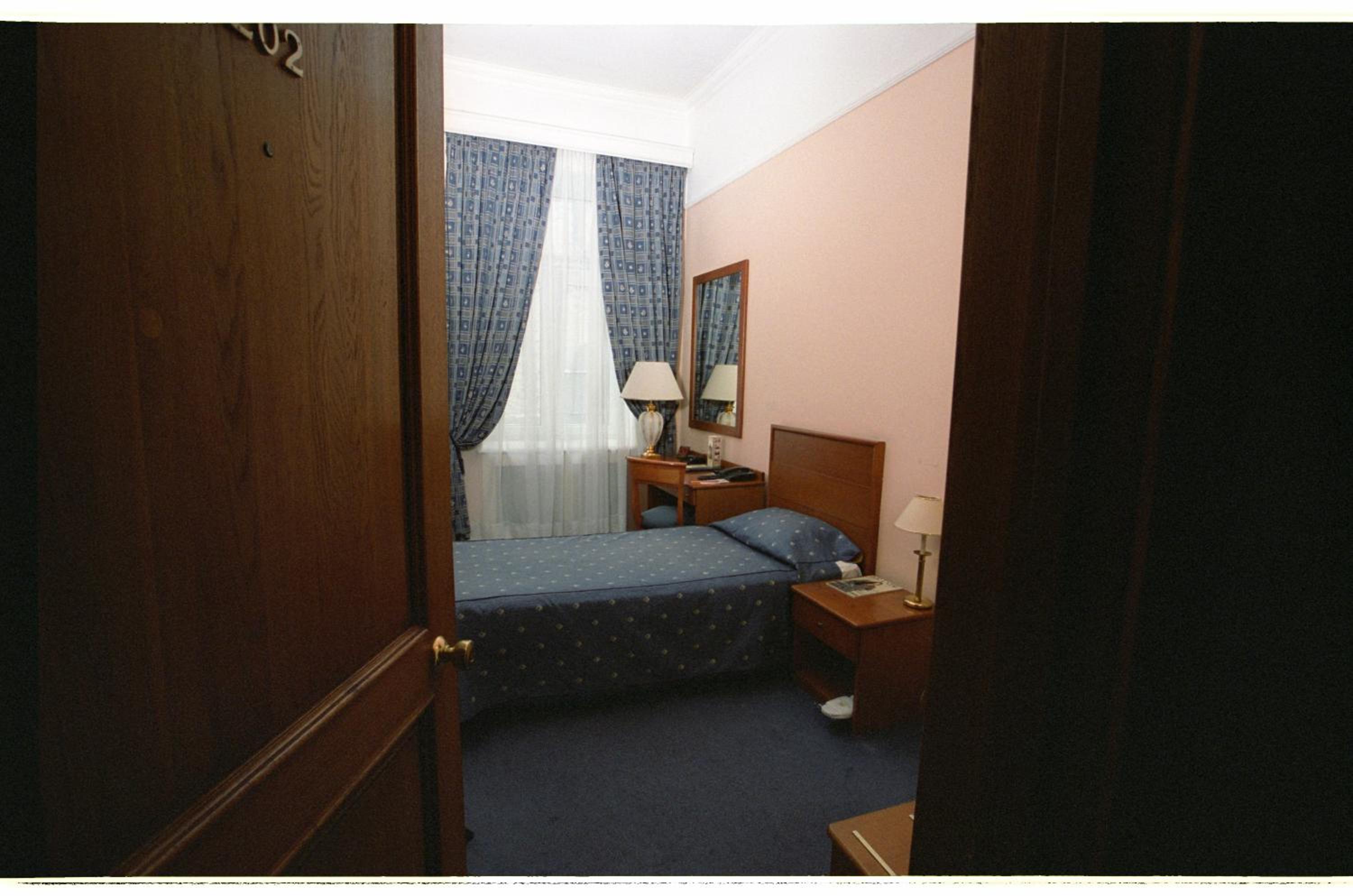 Budget Single Room photo 3