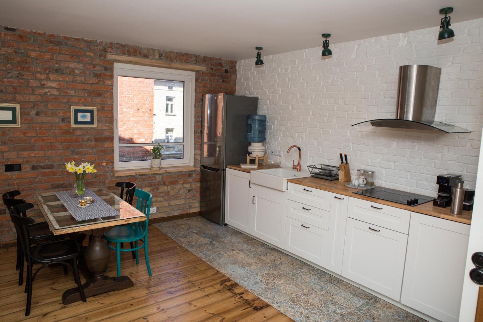 Studio Apartment - Photo 9