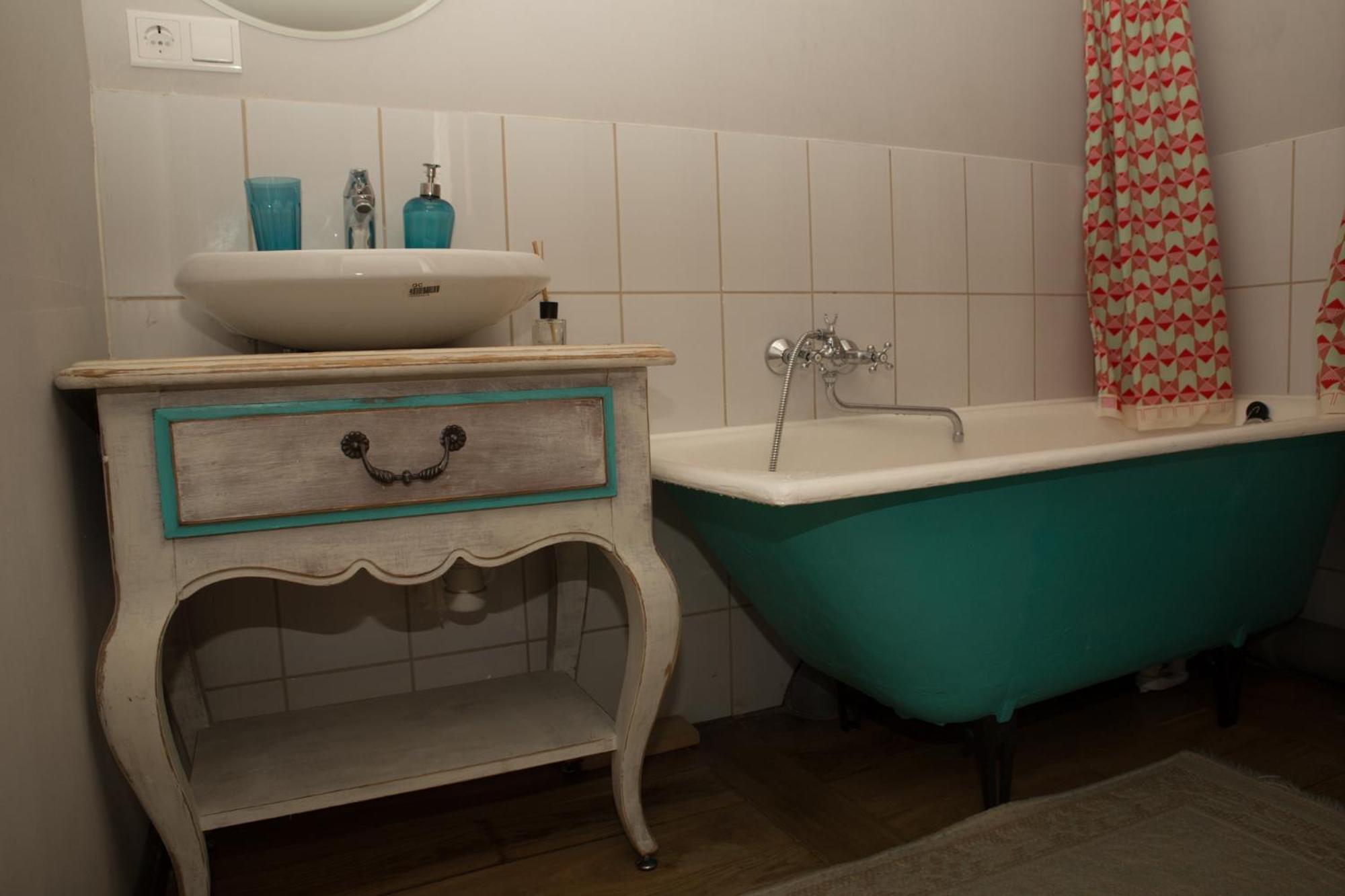 Studio Apartment - Photo 10