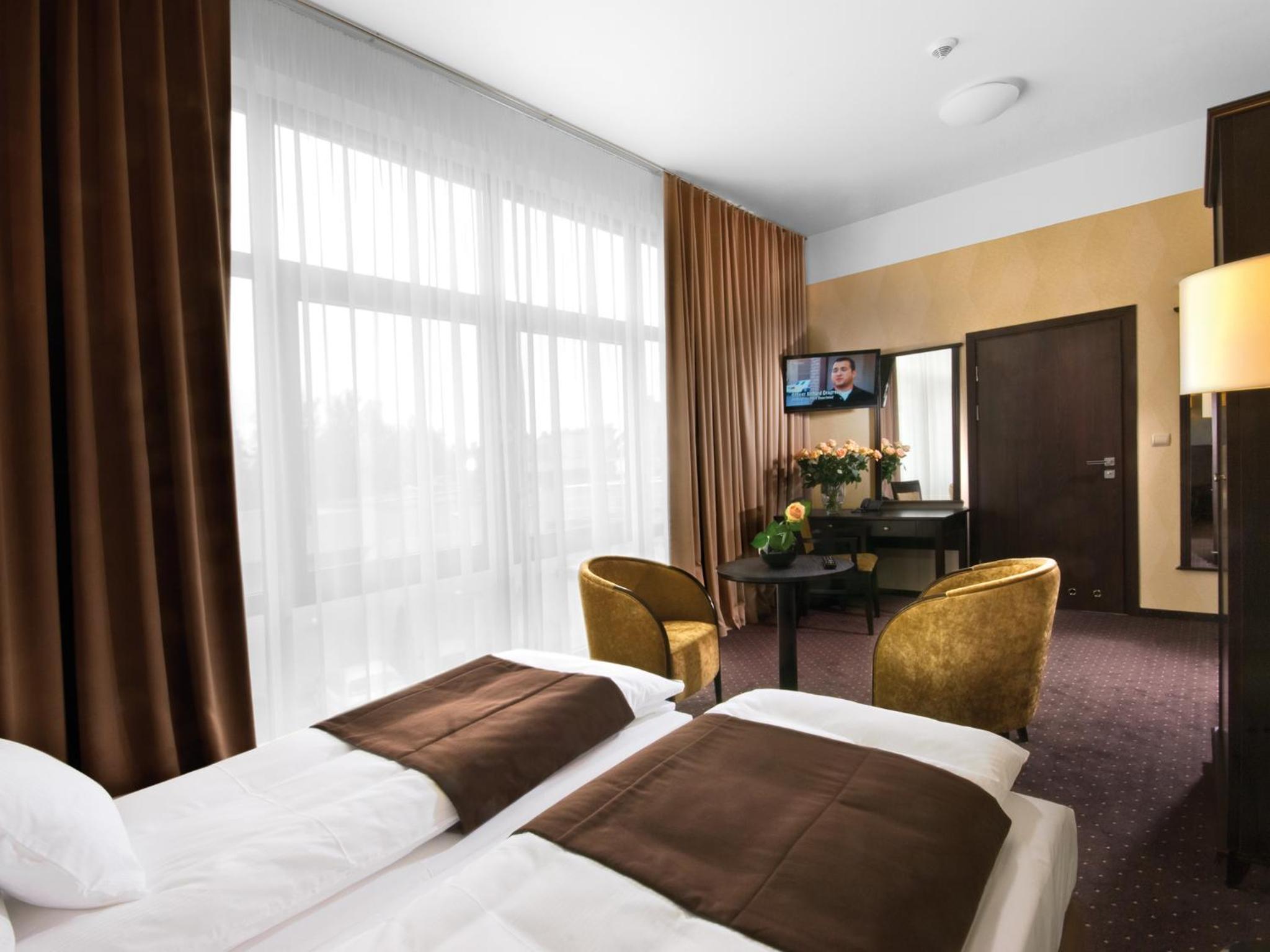 Standard Double or Twin Room - Photo 1