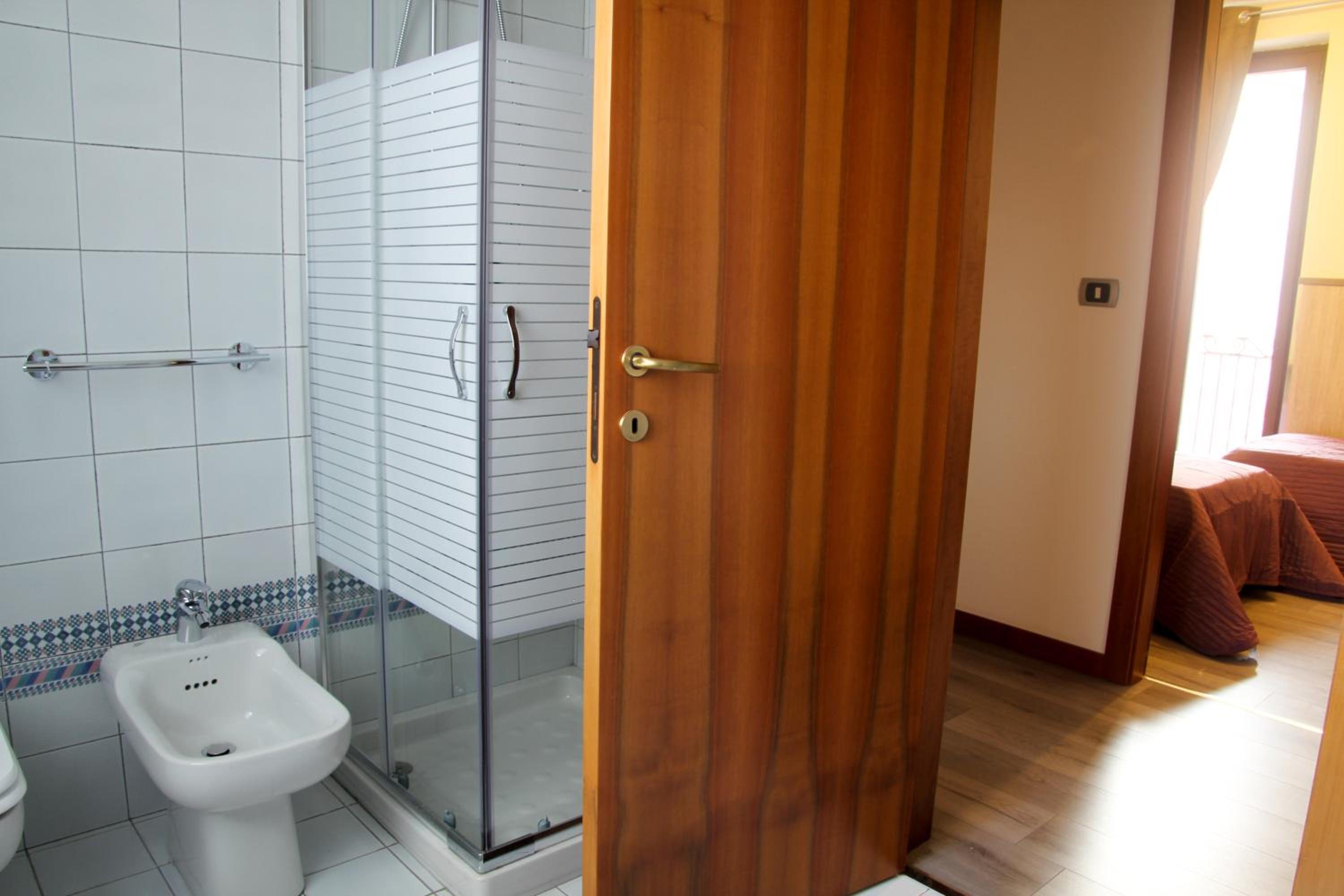 Apartment - Photo 4