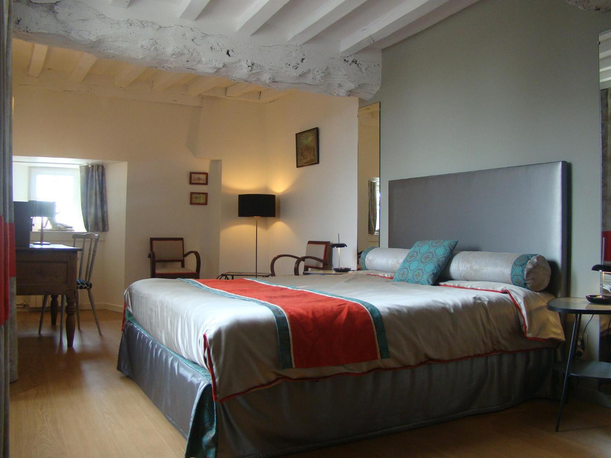 Suite with Garden View