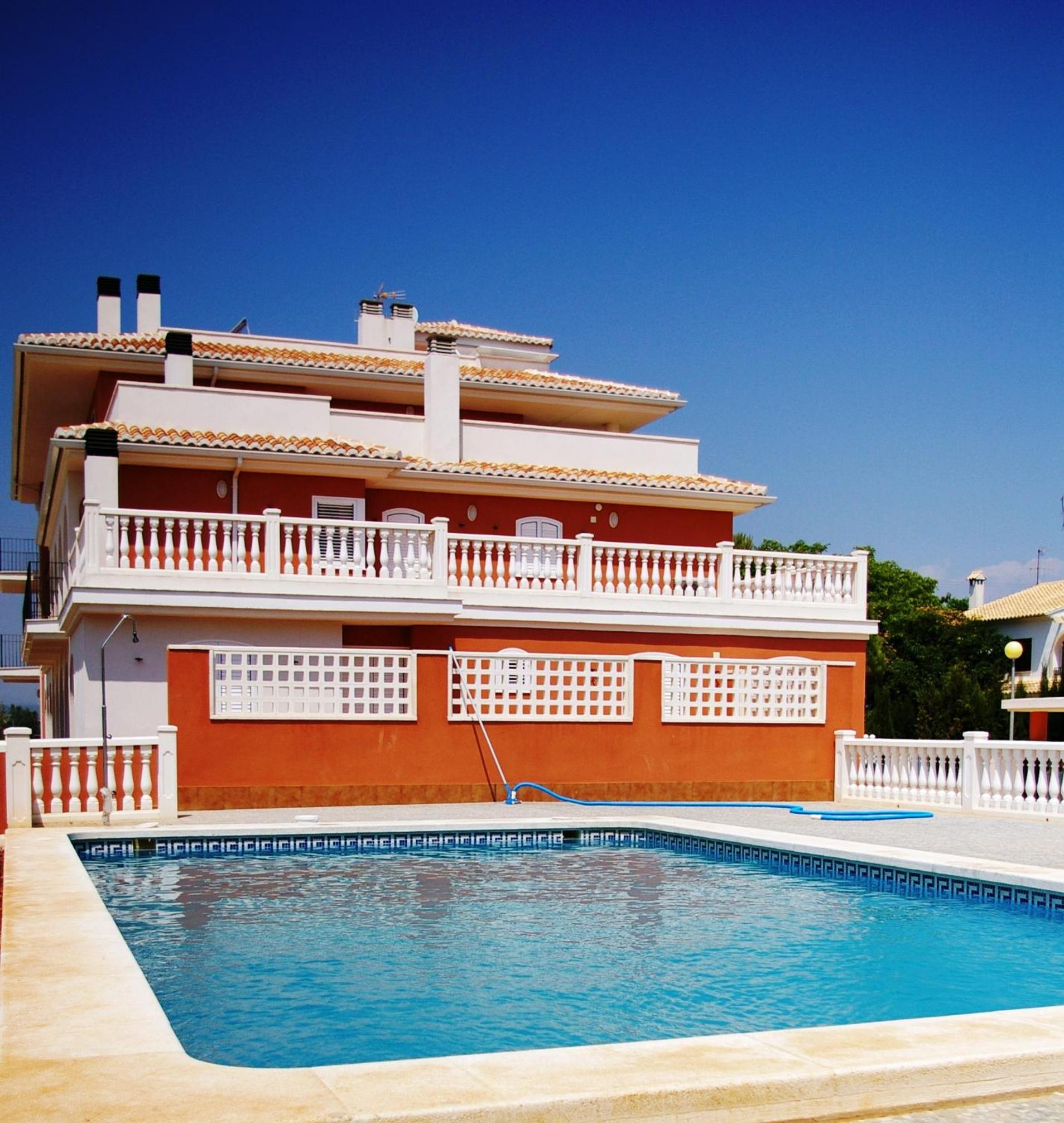 Apartment with Pool View  photo 2