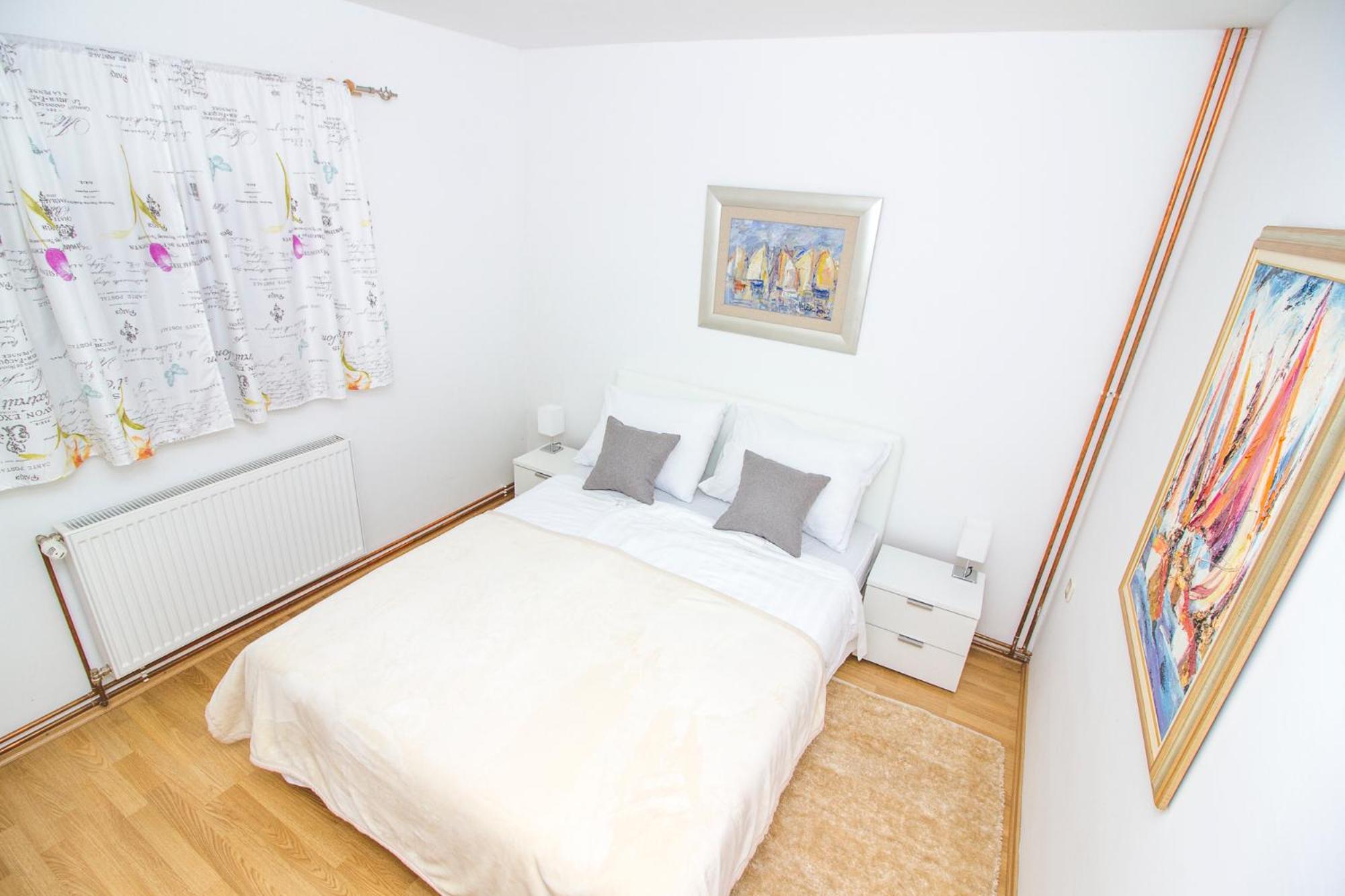 Four-Bedroom House photo 1