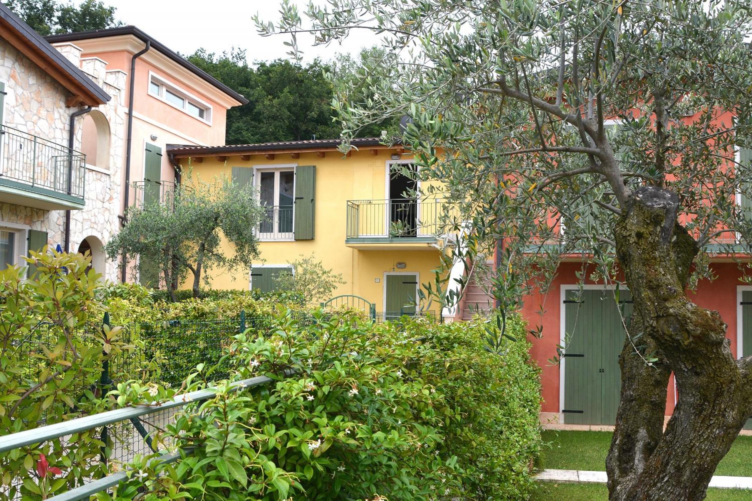 Apartment with Lake View photo 2