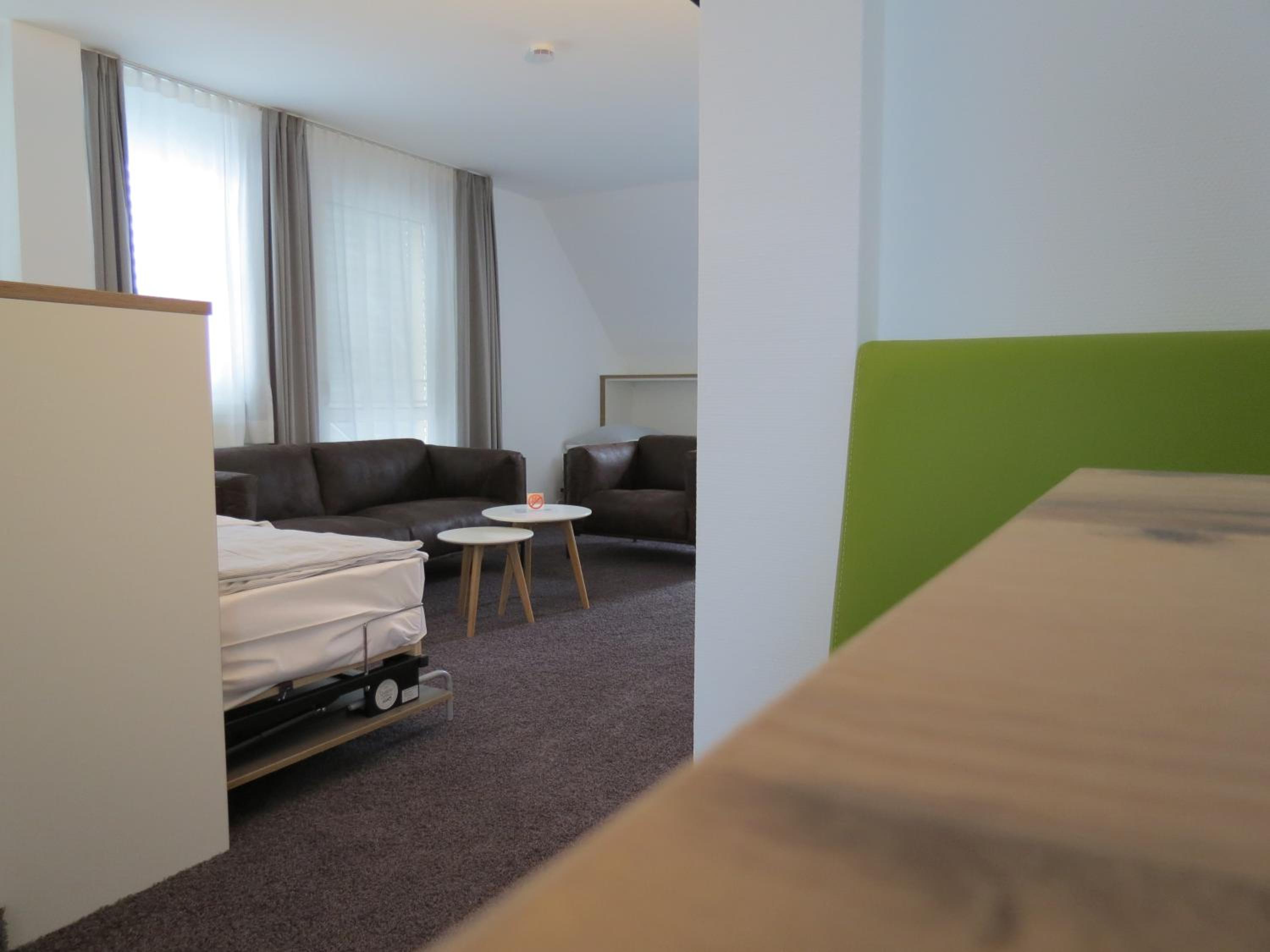 Comfort Family Suite (6 Adults) - Photo 26
