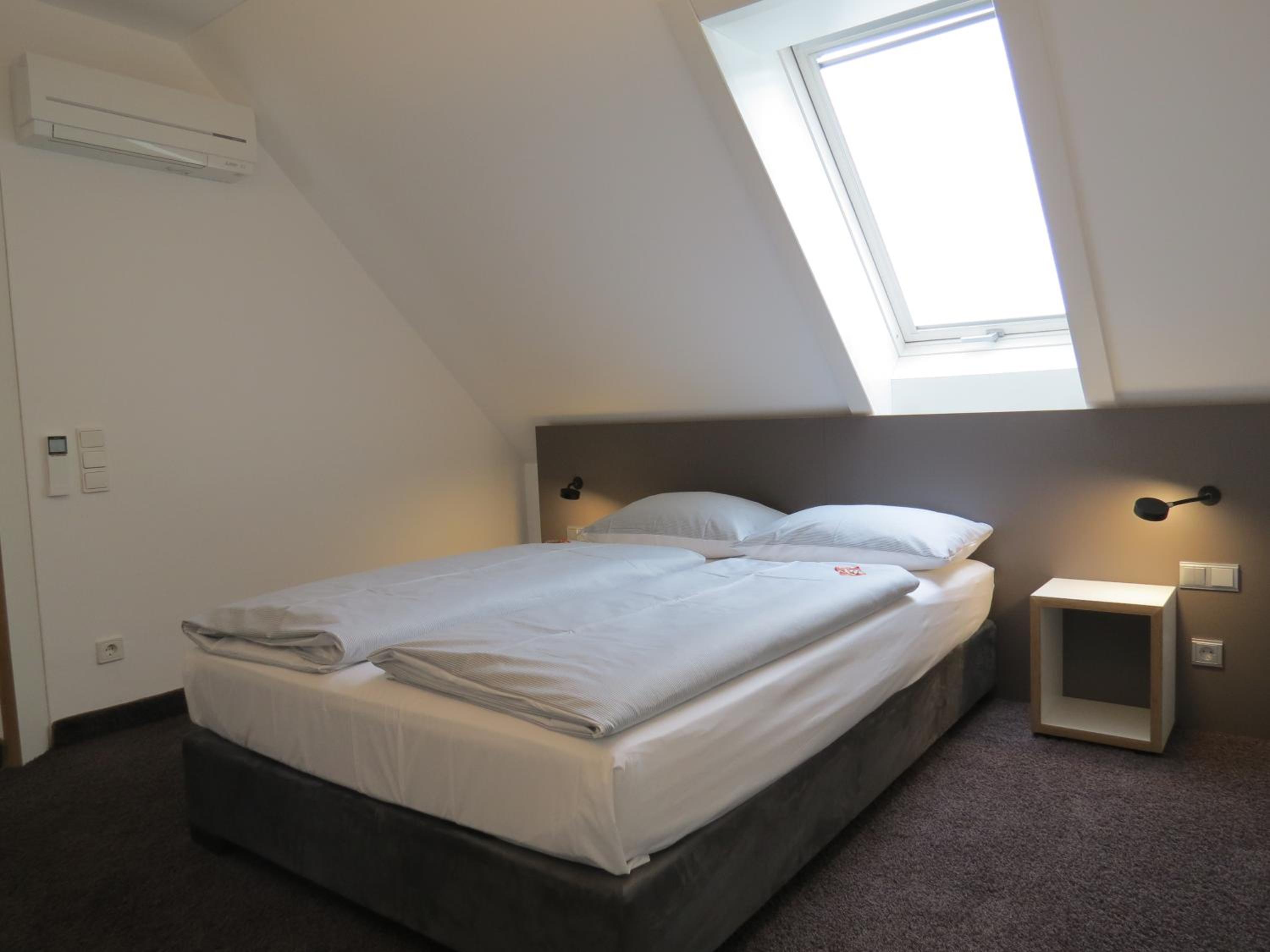 Comfort Family Suite (6 Adults) - Photo 9