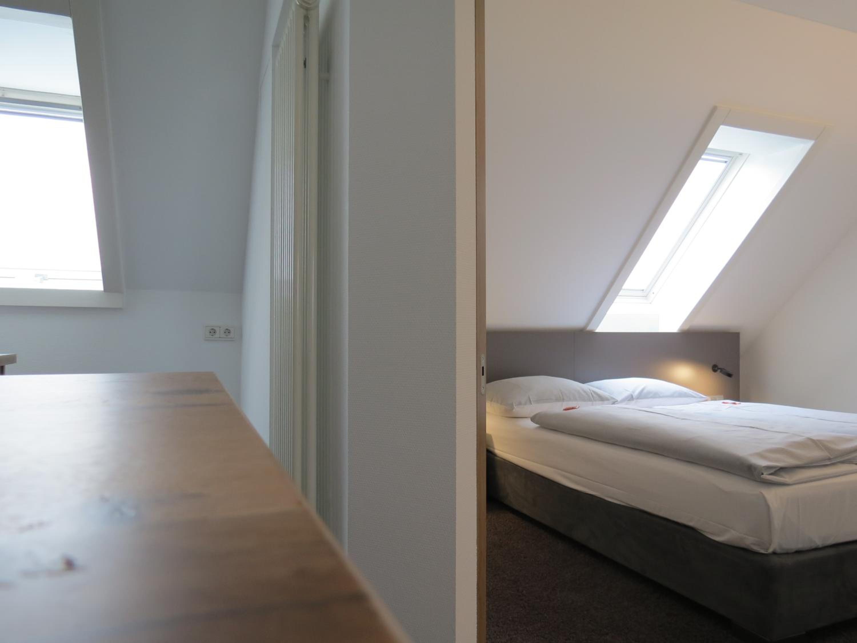 Comfort Family Suite (6 Adults) - Photo 8