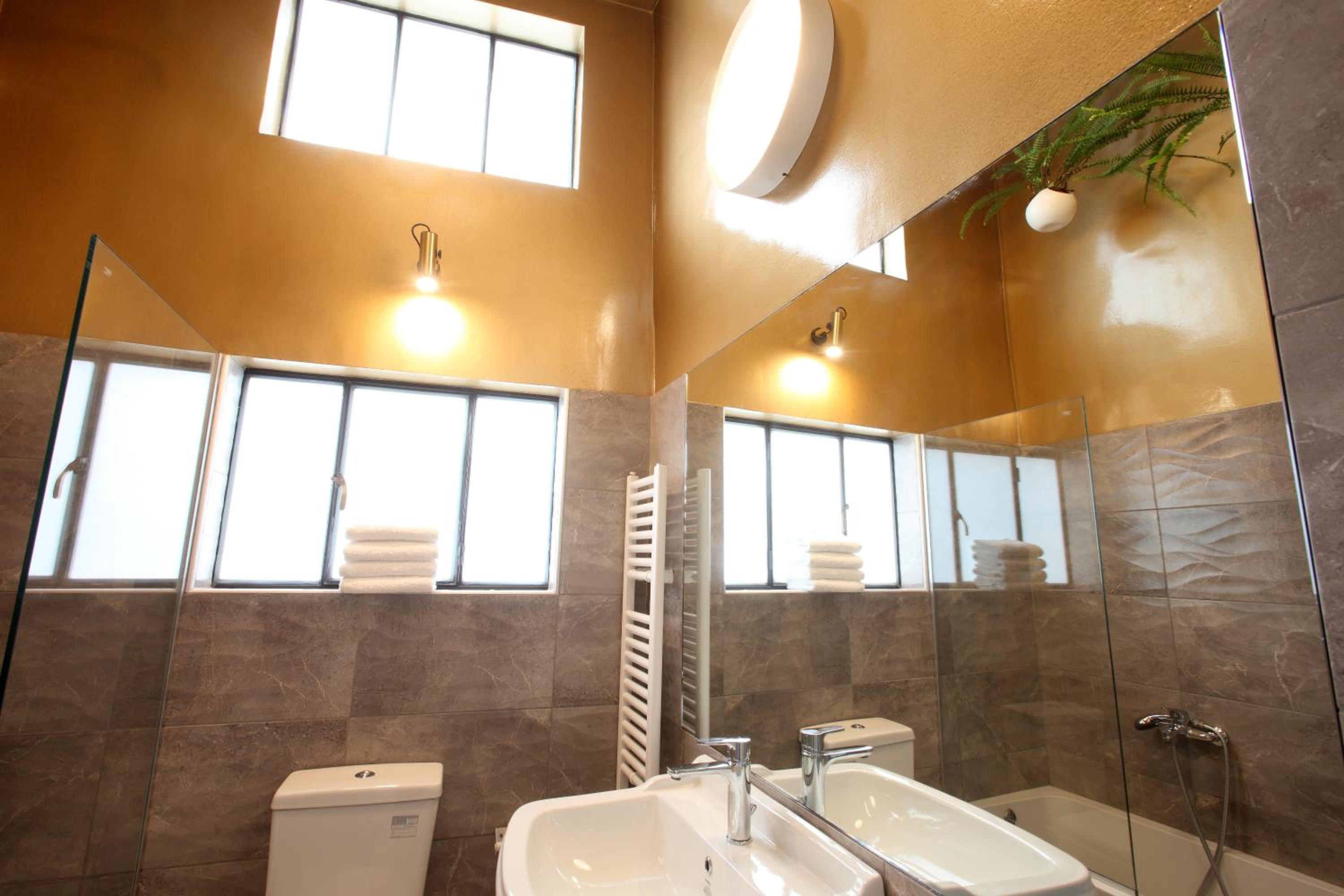 Deluxe Apartment photo 3