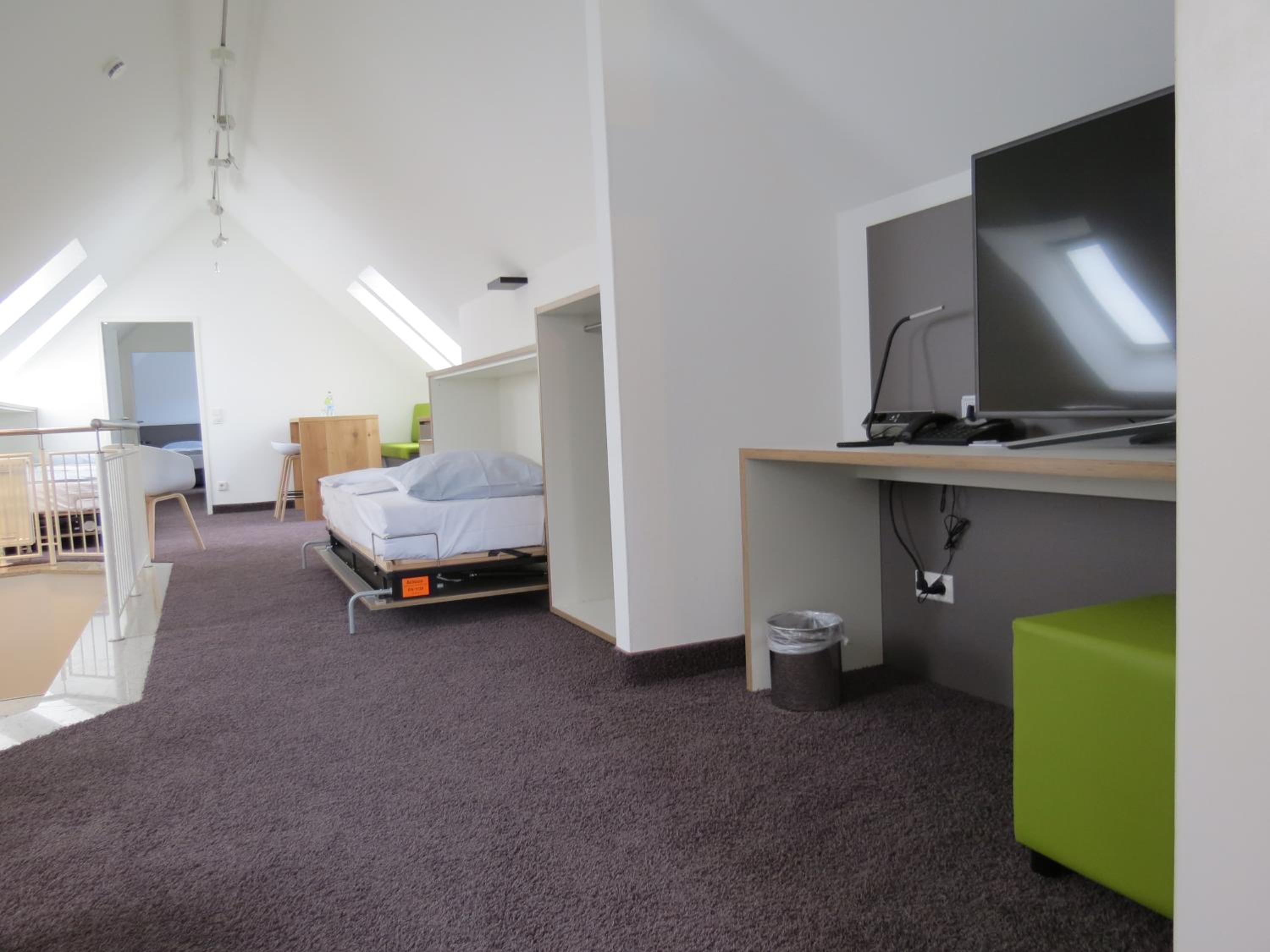 Comfort Family Suite (6 Adults) - Photo 13