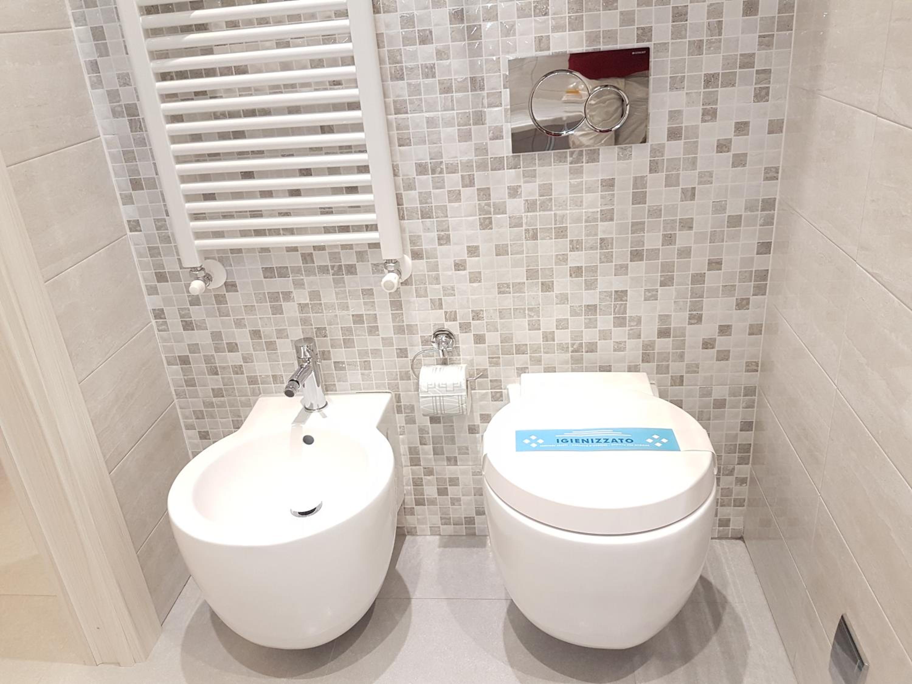 Double Room with Private Bathroom photo 2