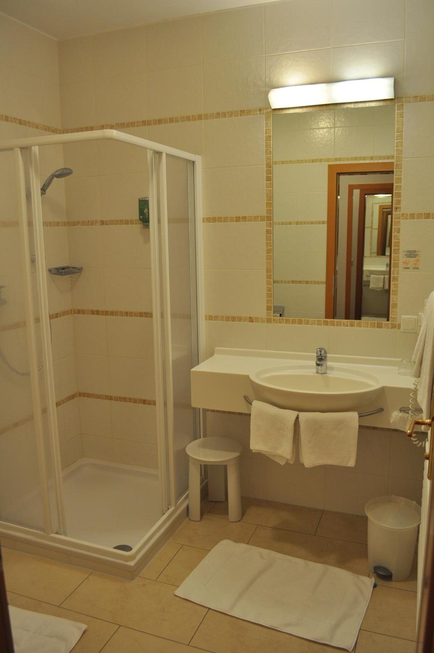Double or Twin Room photo 2