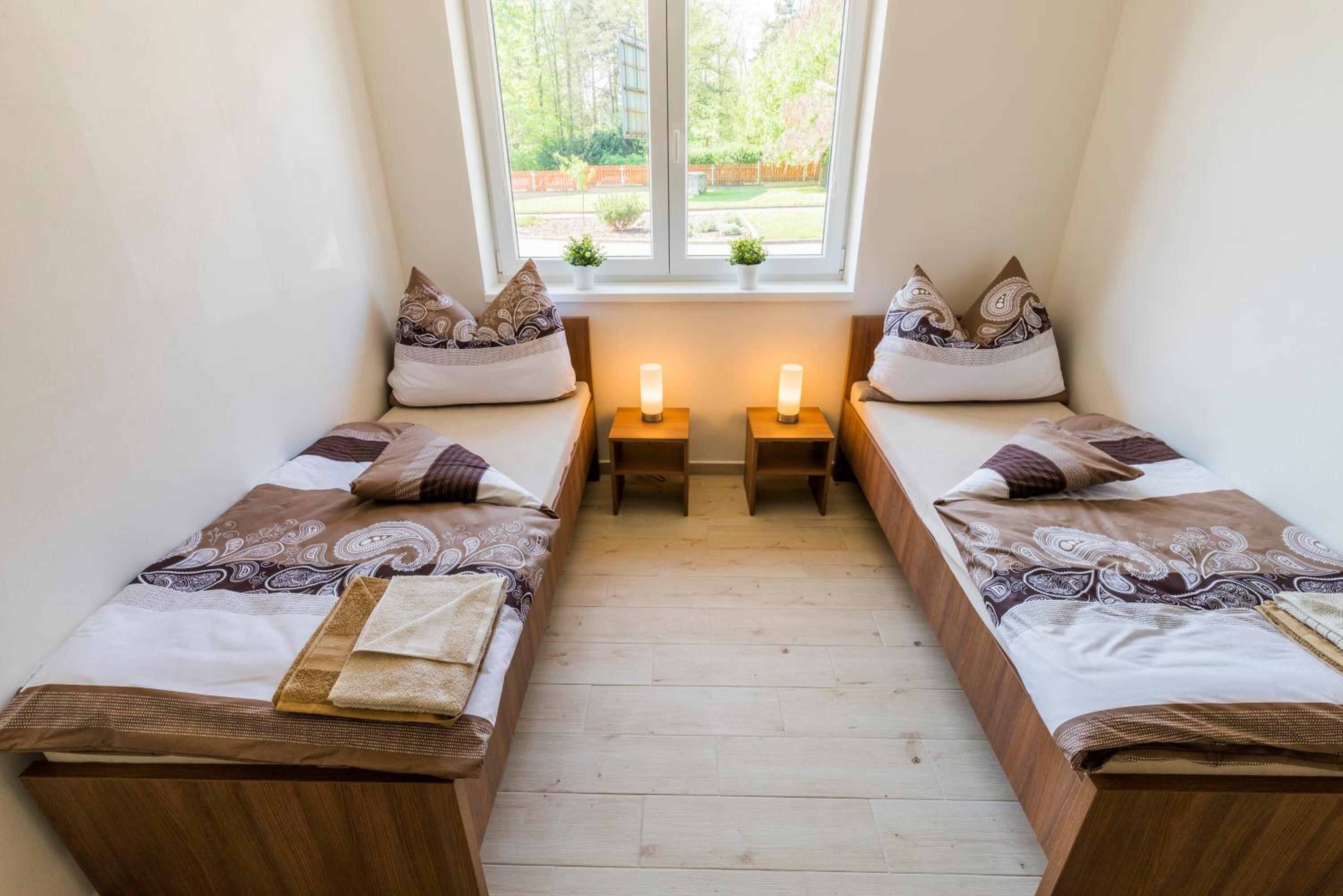 Twin Room with Extra Bed photo 2