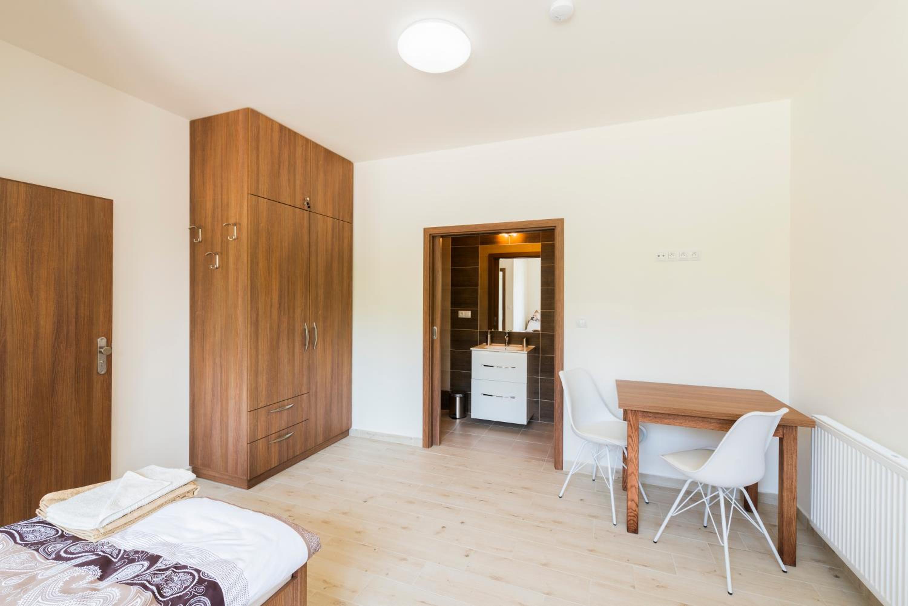 Twin Room with Extra Bed photo 3