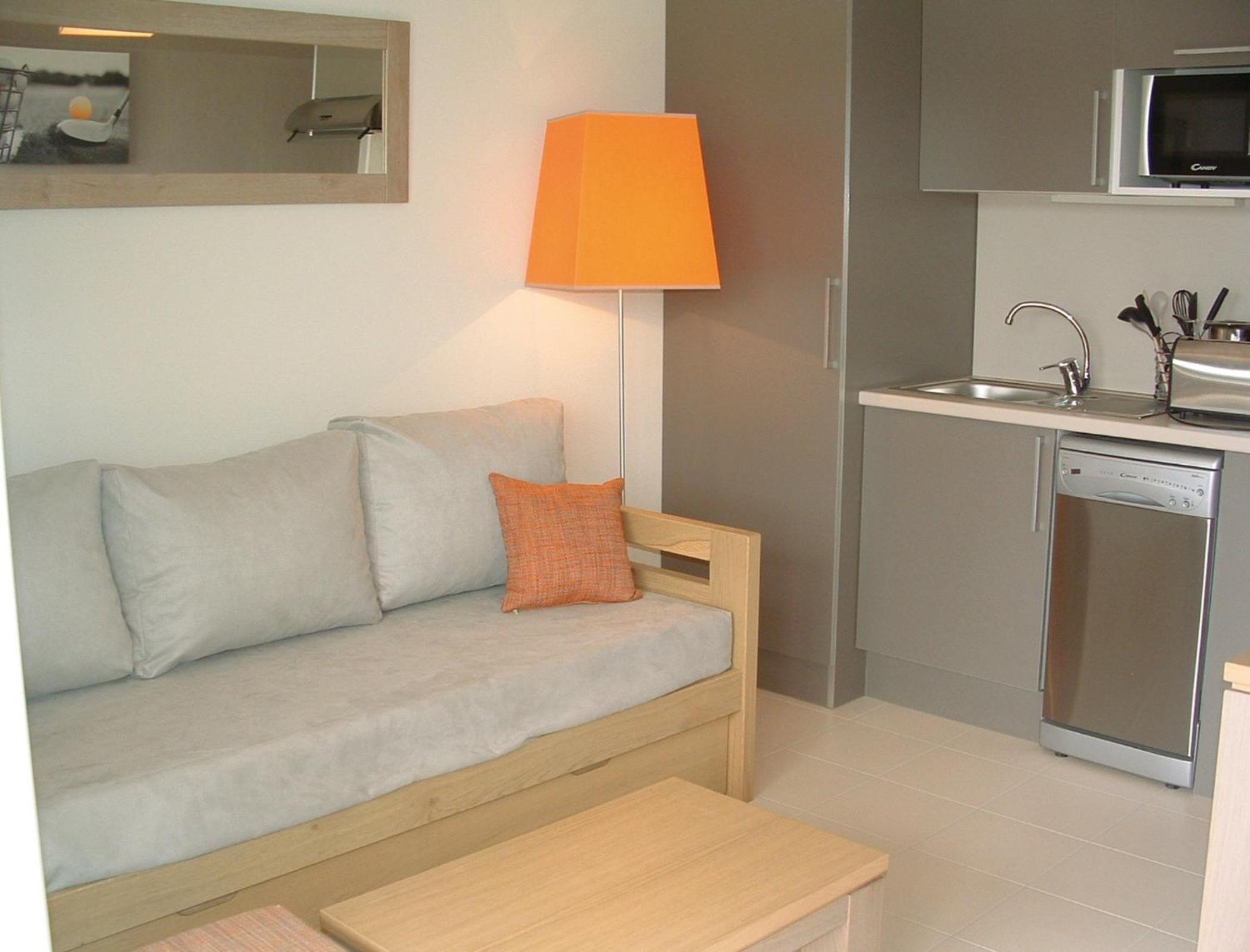 One-Bedroom Apartment (4 Adults) photo 2