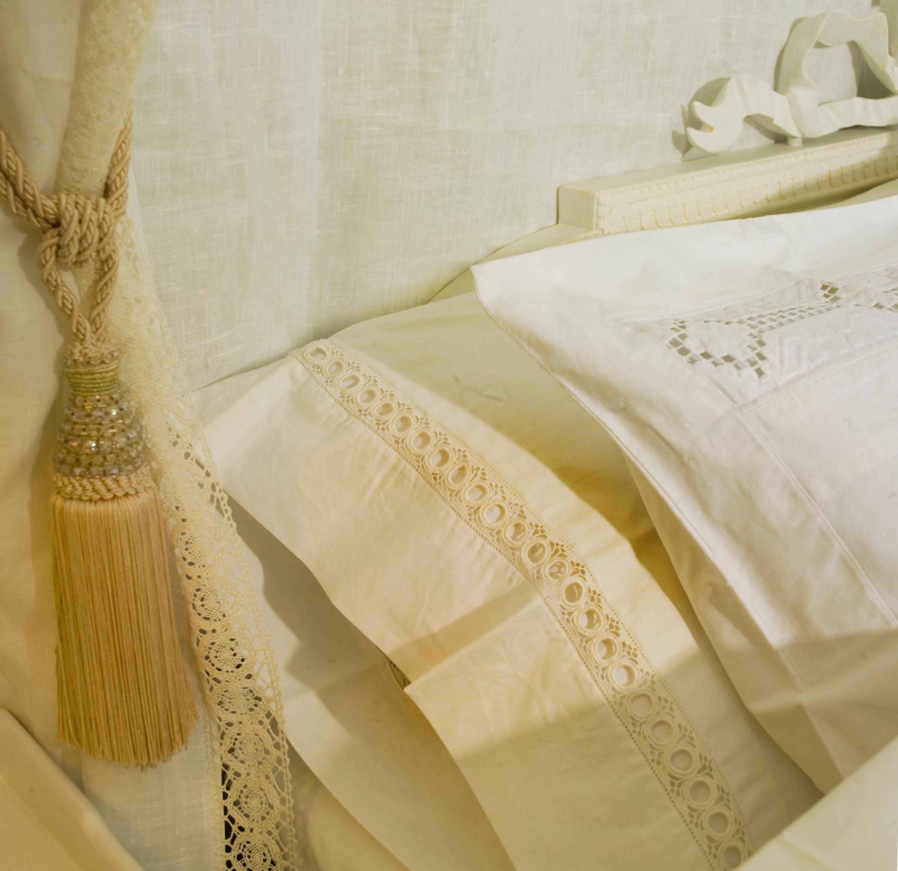 Twin Room - Photo 13