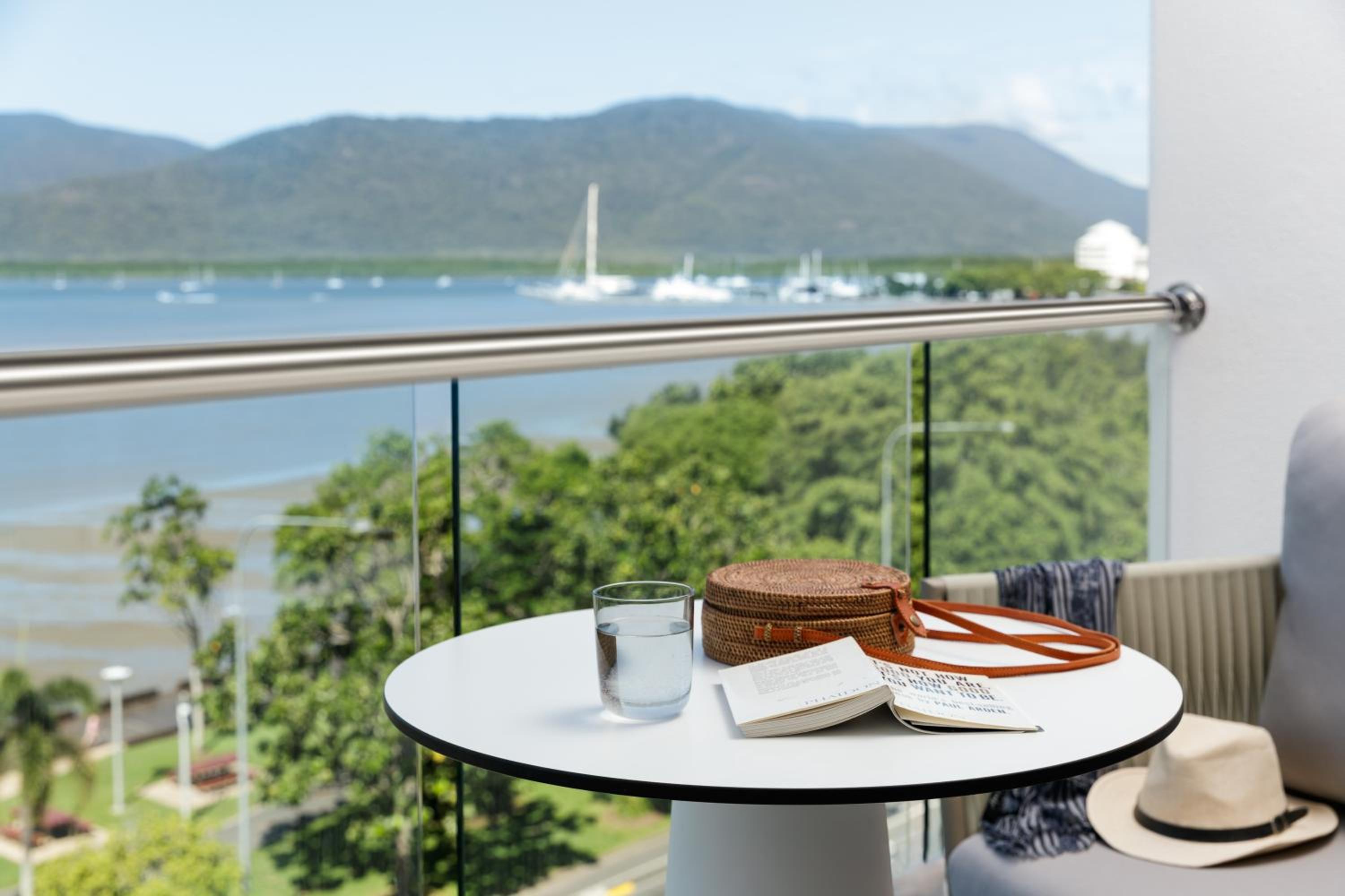 King Room with Sea View - Photo 4