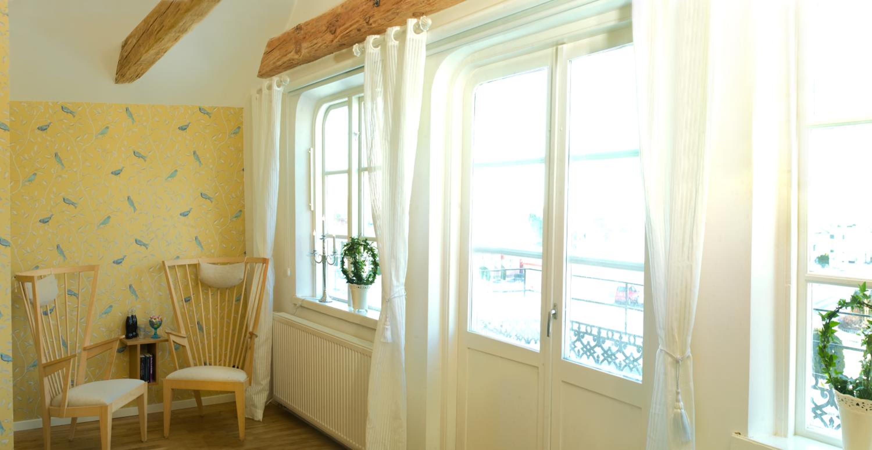 Twin Room - Photo 12
