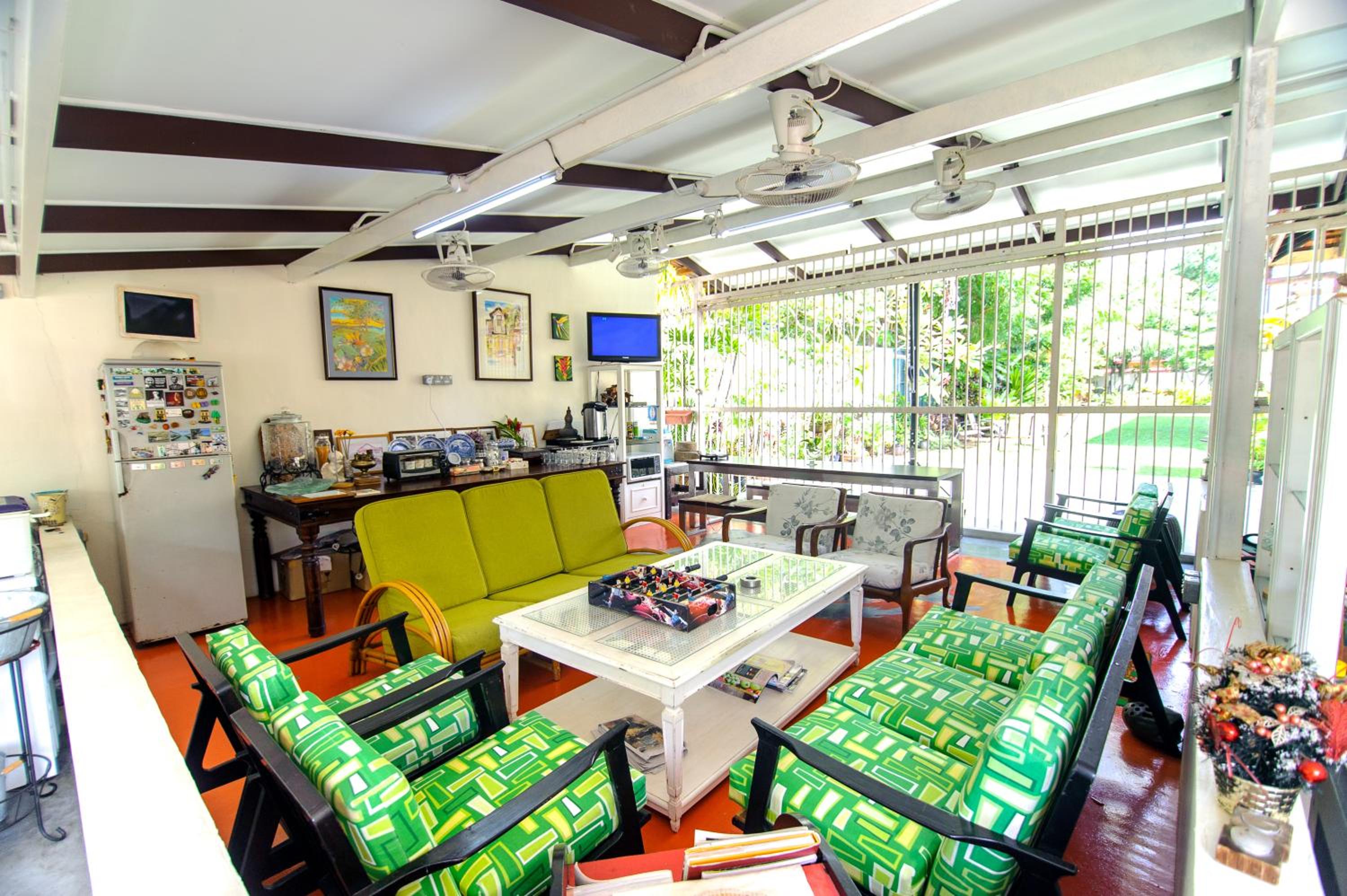 Family Room with Garden View photo 2