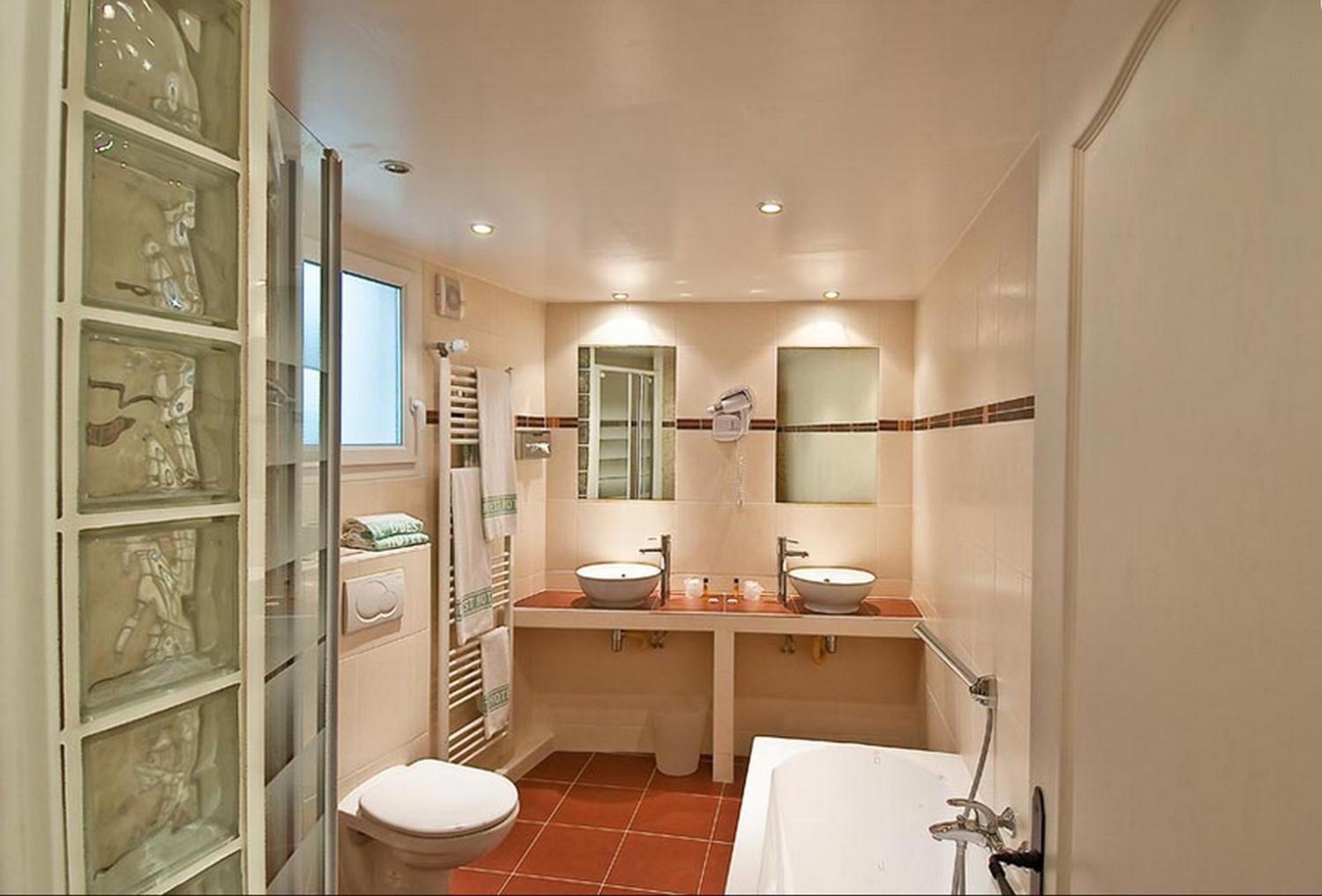 Superior Triple Room photo 3