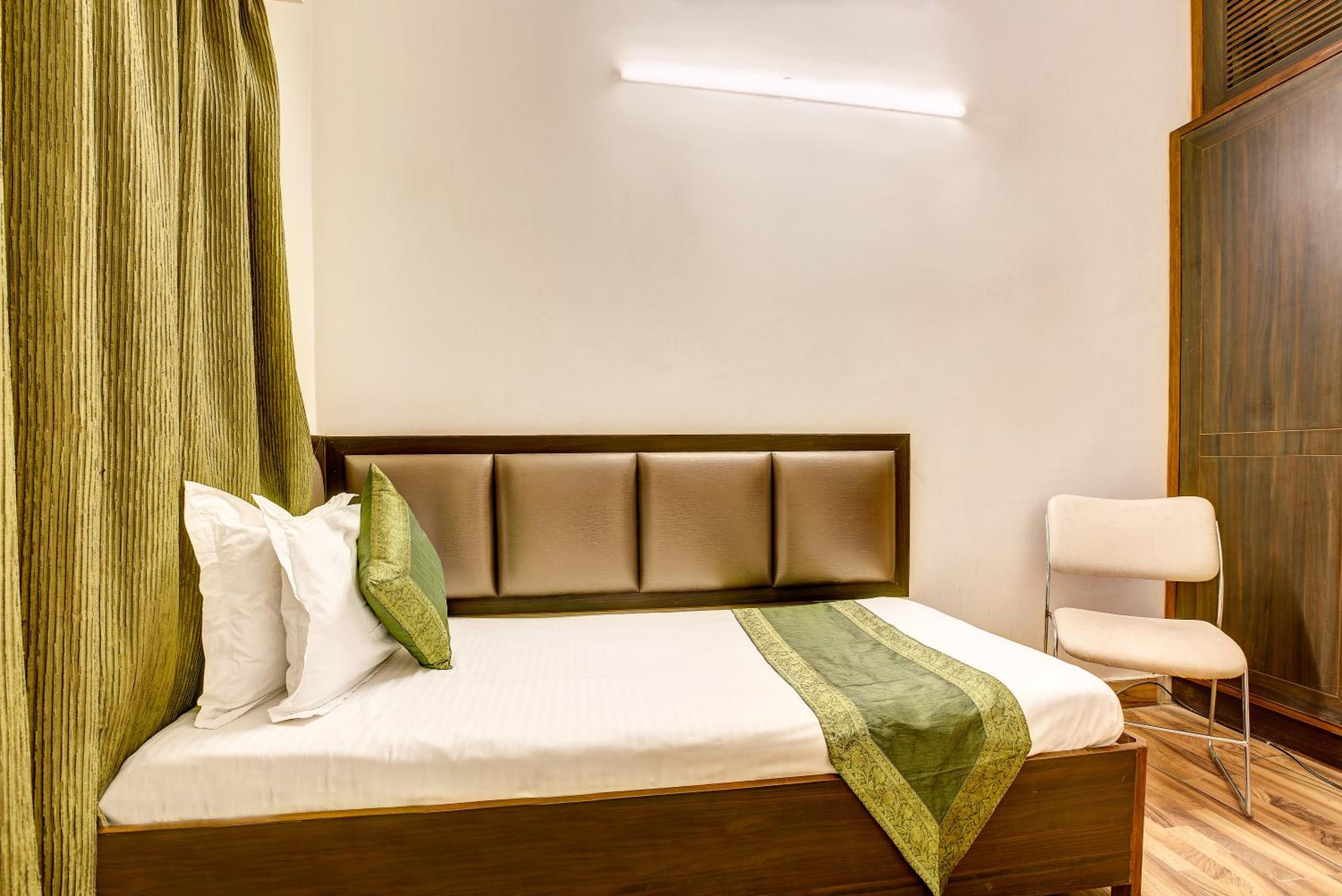 Single Room photo 2
