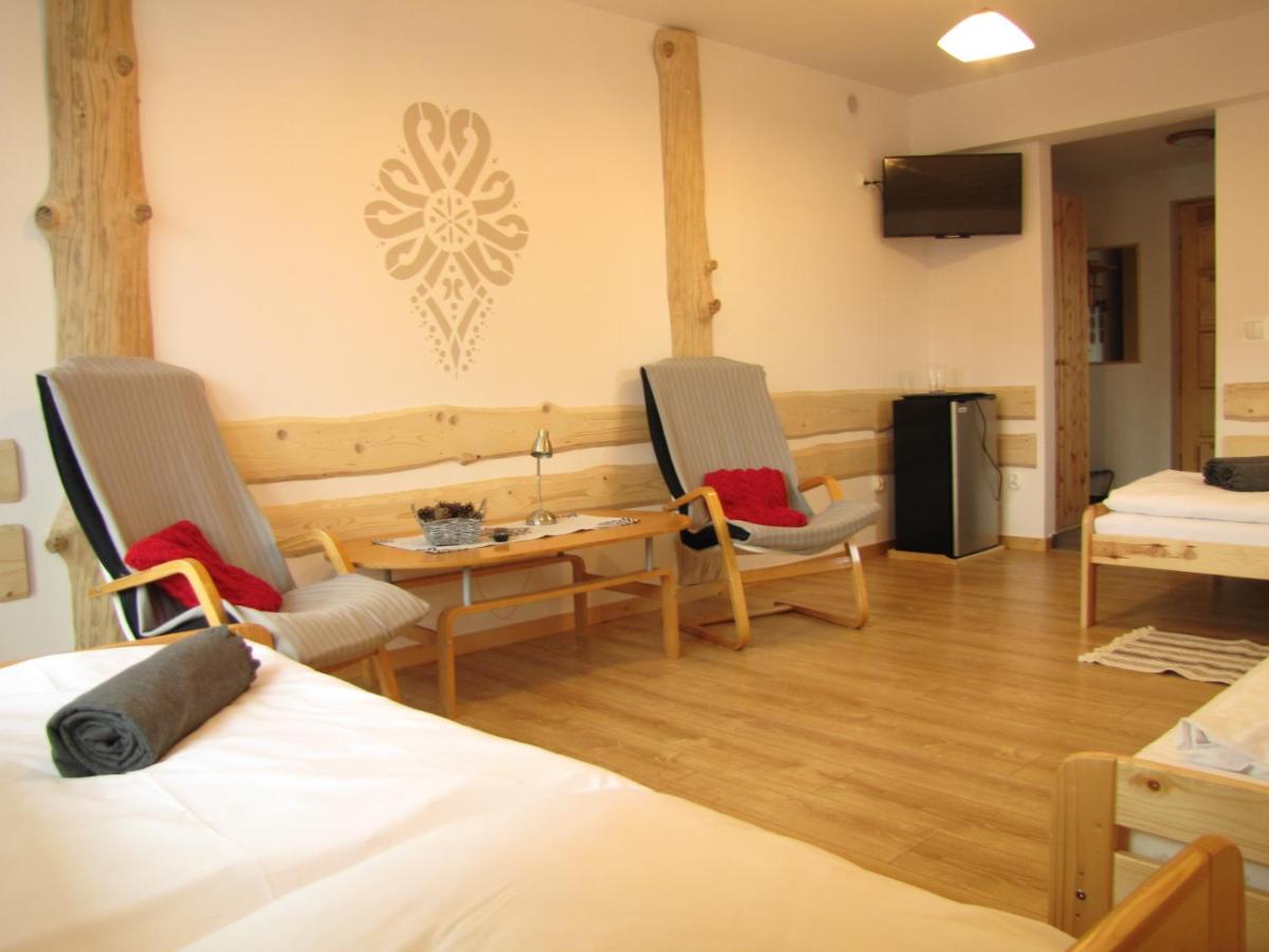 Double or Twin Room with Mountain View