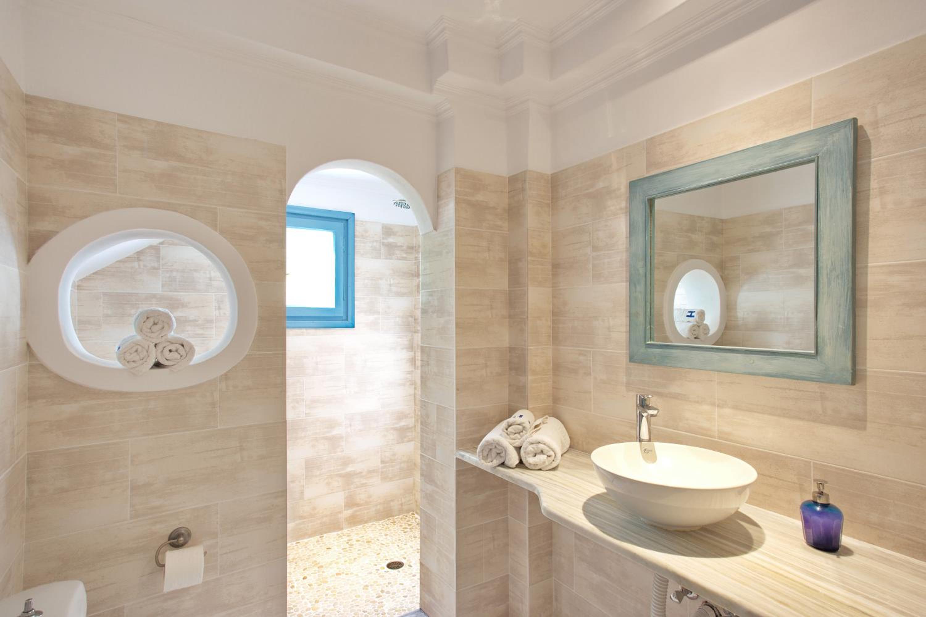 Double Room with Sea View - Photo 8