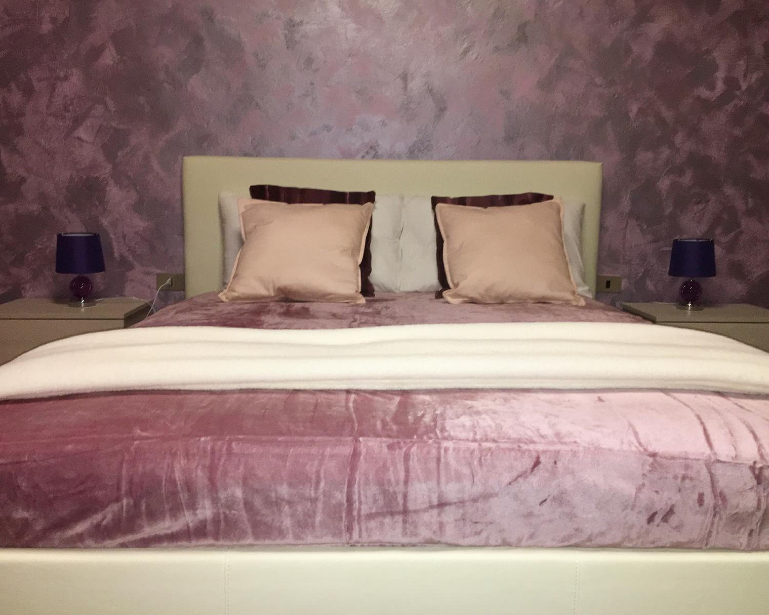 Double Room with Shared Bathroom photo 2