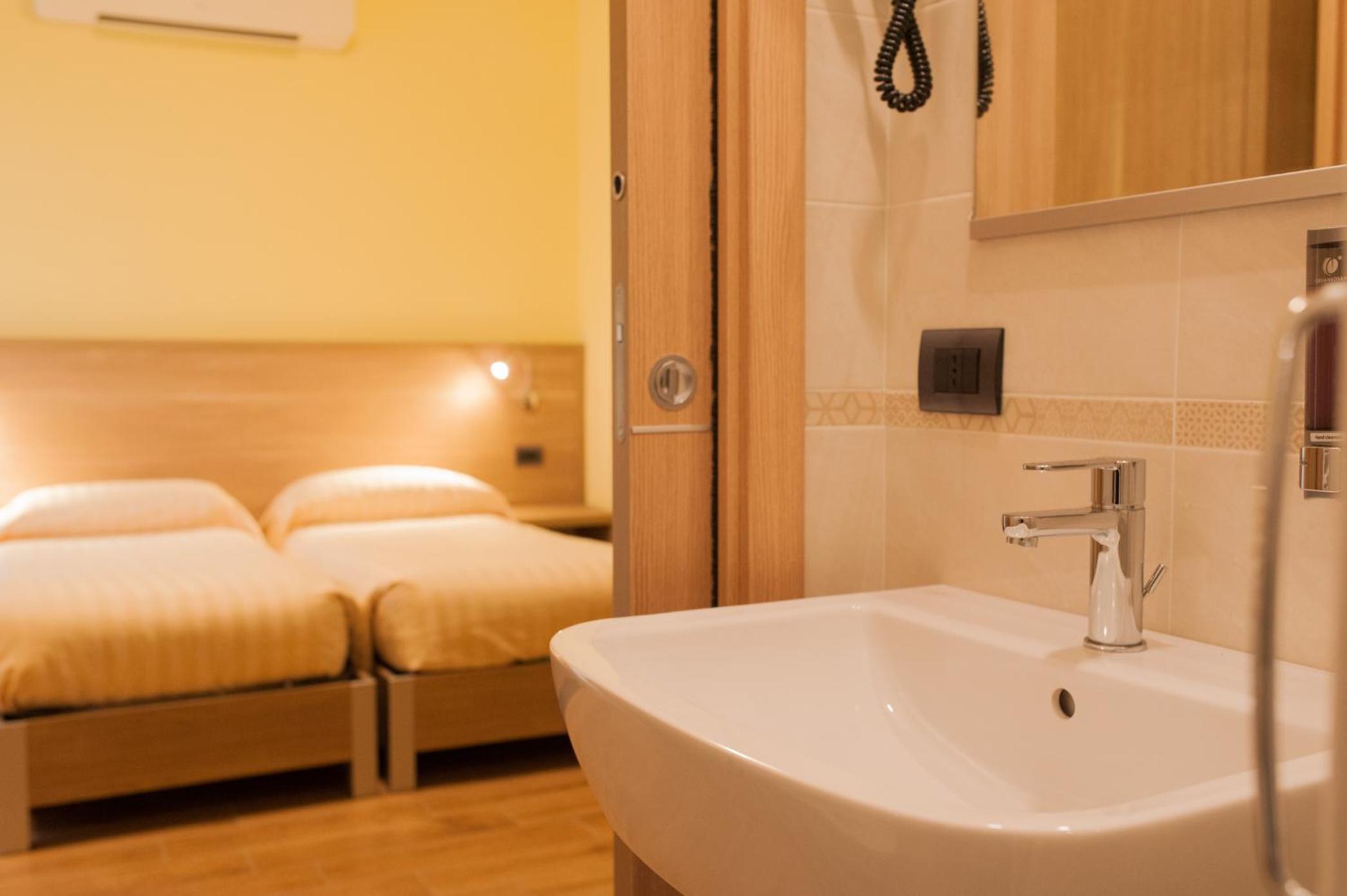 Triple Room photo 2