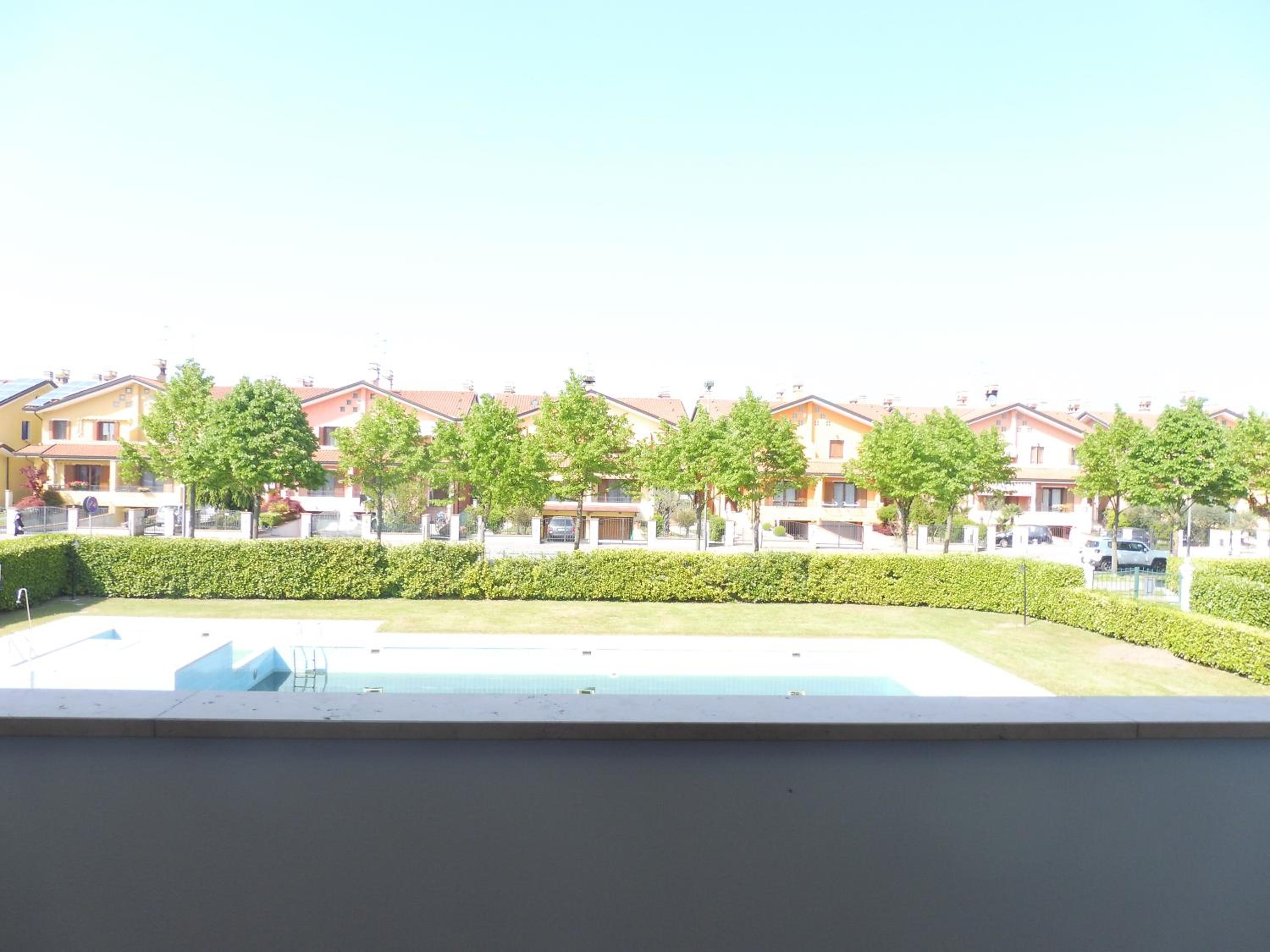 Apartment with Pool View  photo 3