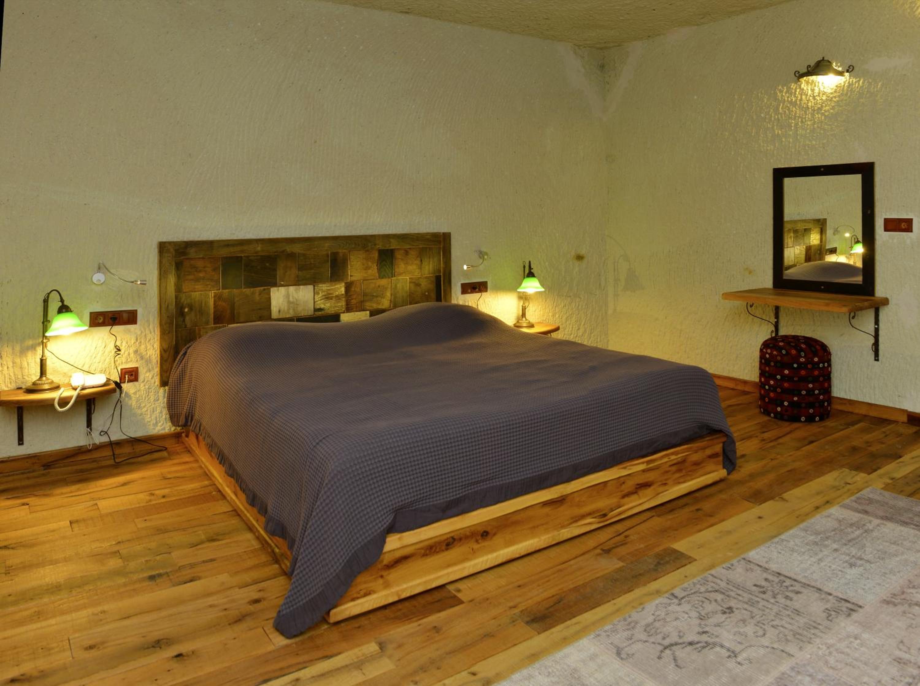 Family Room - Photo 5