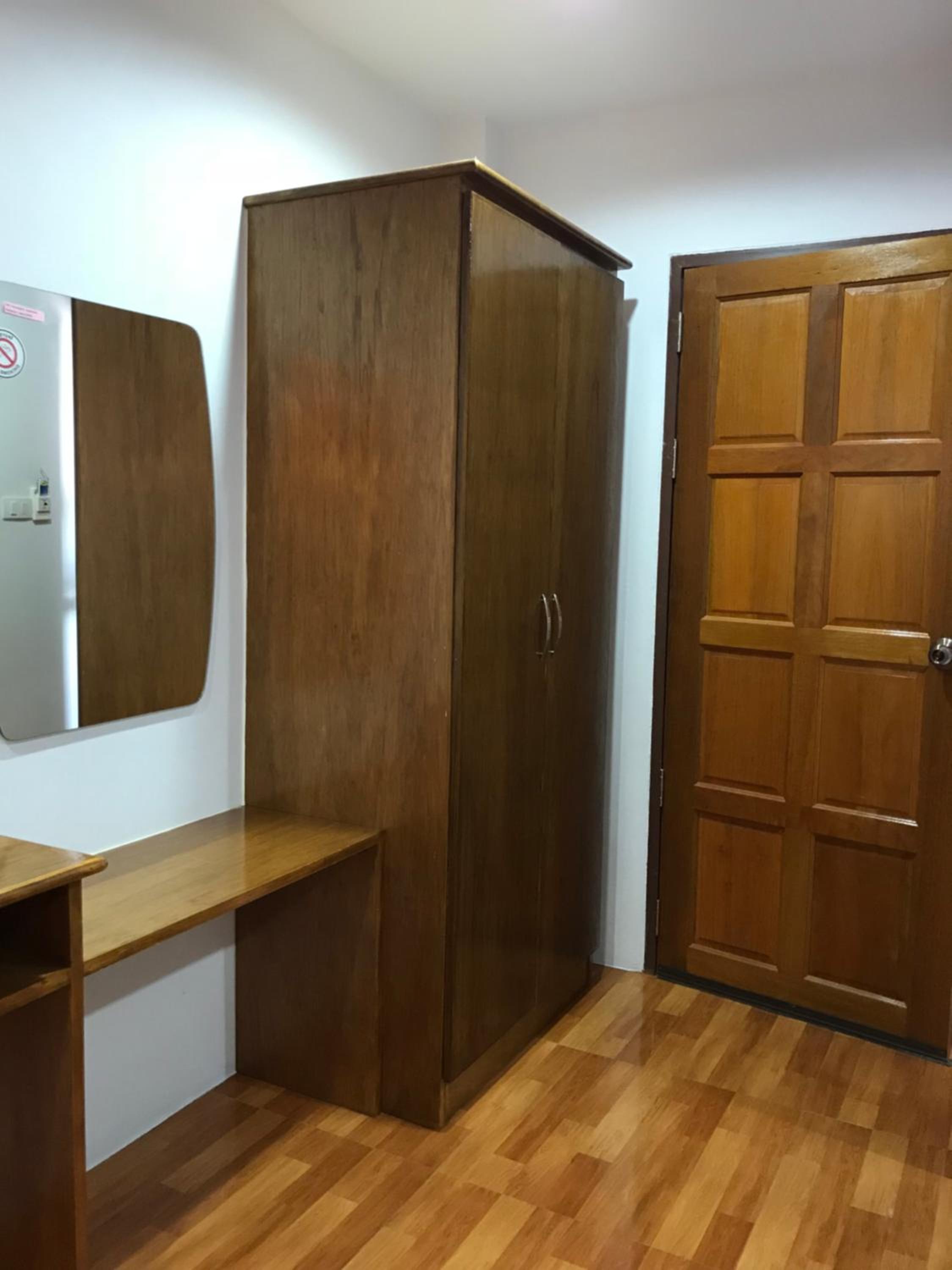 Deluxe Double Room (2 Adults + 1 Child) - Photo 14
