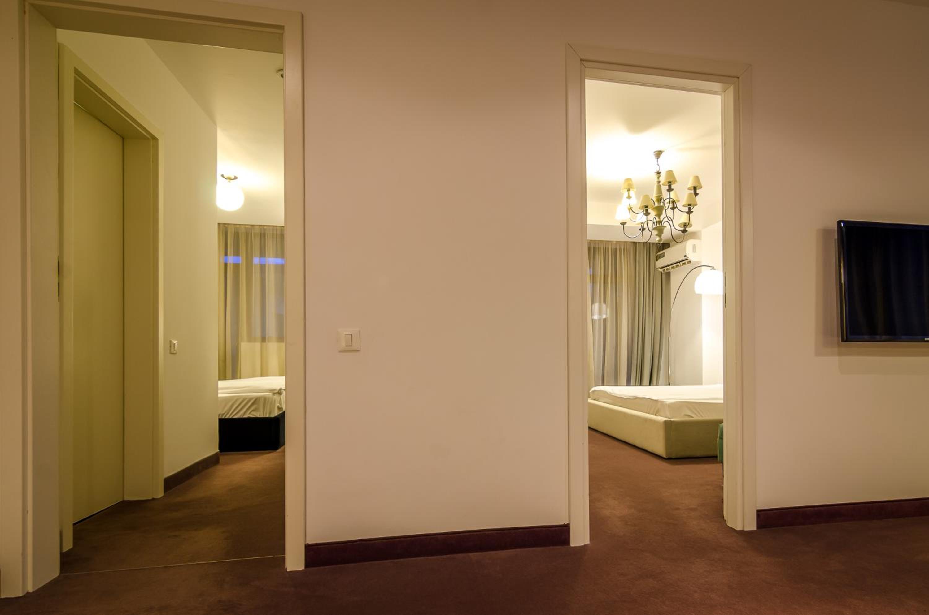 One-Bedroom Apartment - Photo 125