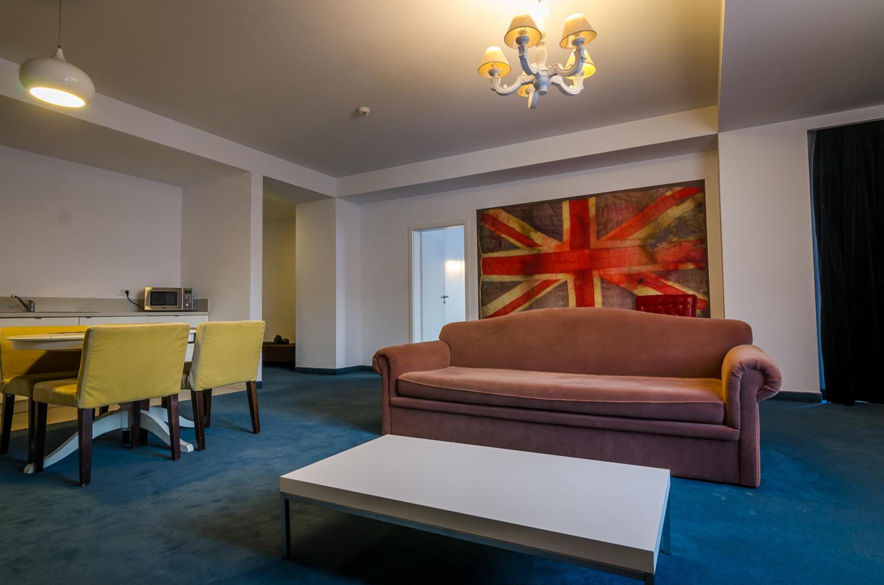 One-Bedroom Apartment - Photo 153